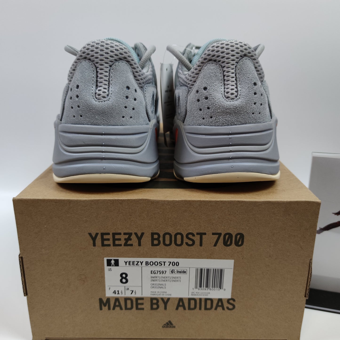 Adidas Originals Yeezy Boost 700 "Inertia" EG7597 - Nike x Jordan
