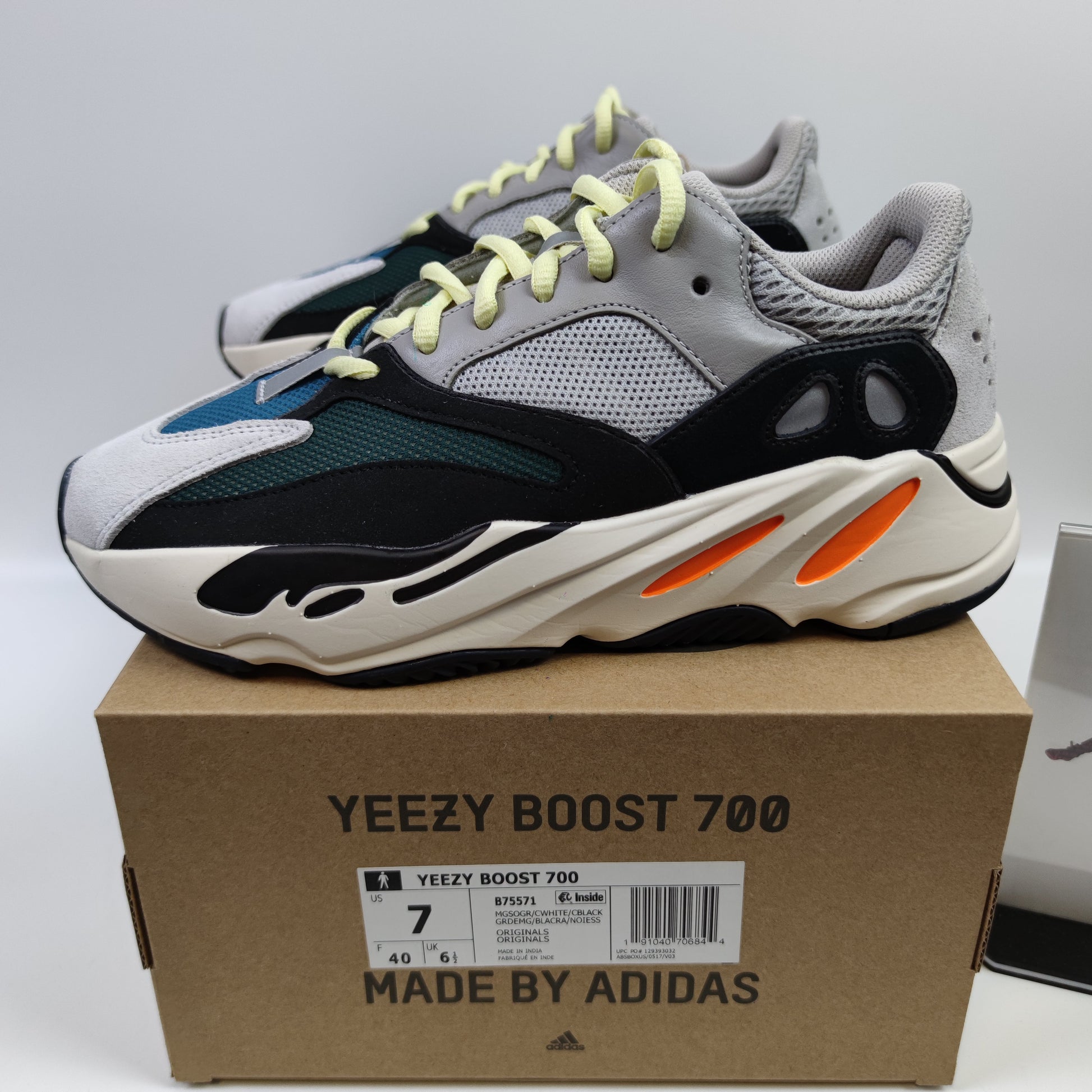 Adidas Originals Yeezy Boost 700 "Wave Runner" B75571 - Fashion Sneaker1818