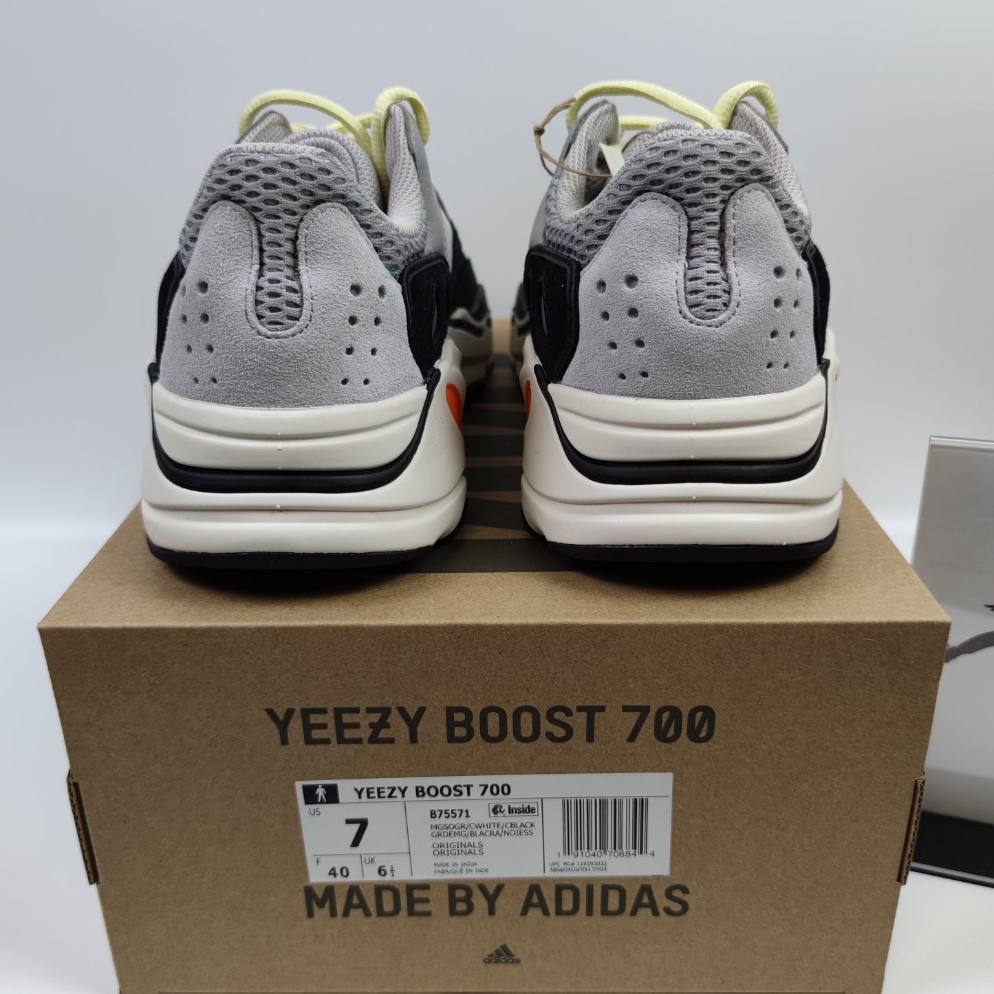 Adidas Originals Yeezy Boost 700 "Wave Runner" B75571 - Fashion Sneaker1818