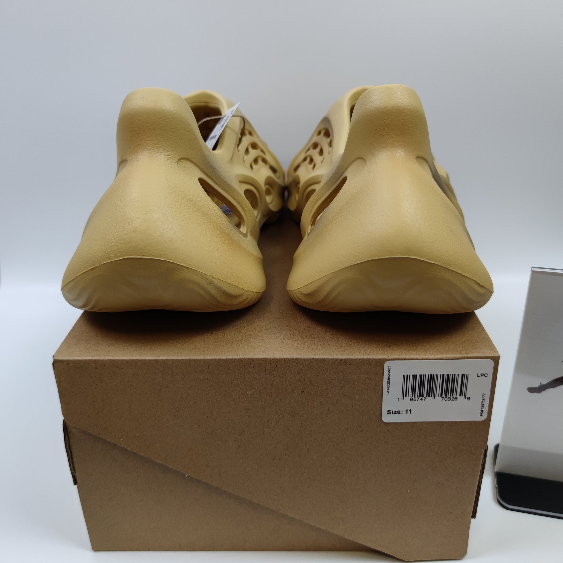 Adidas Originals Yeezy Foam Runner "Desert Sand" GV6843 - Nike x Jordan