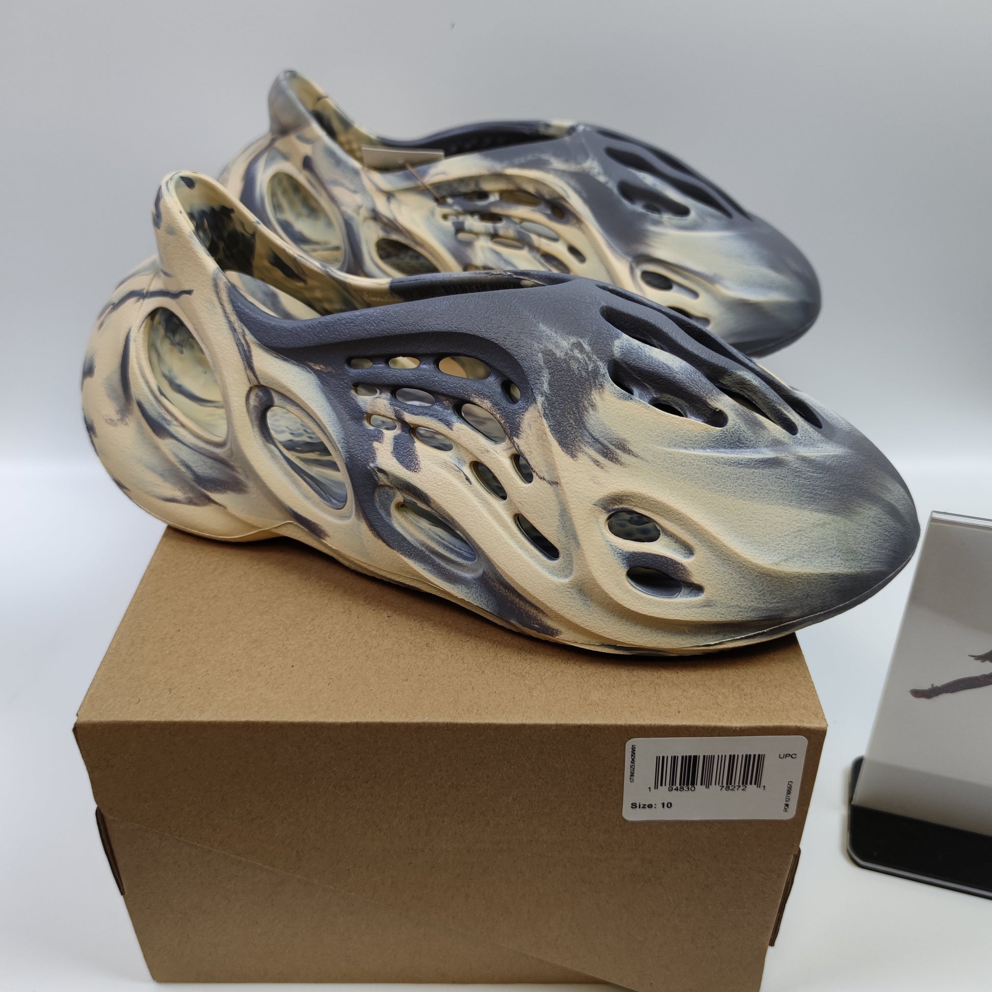 Adidas Originals Yeezy Foam Runner "MXT Moon Grey" GV7904 - Nike x Jordan