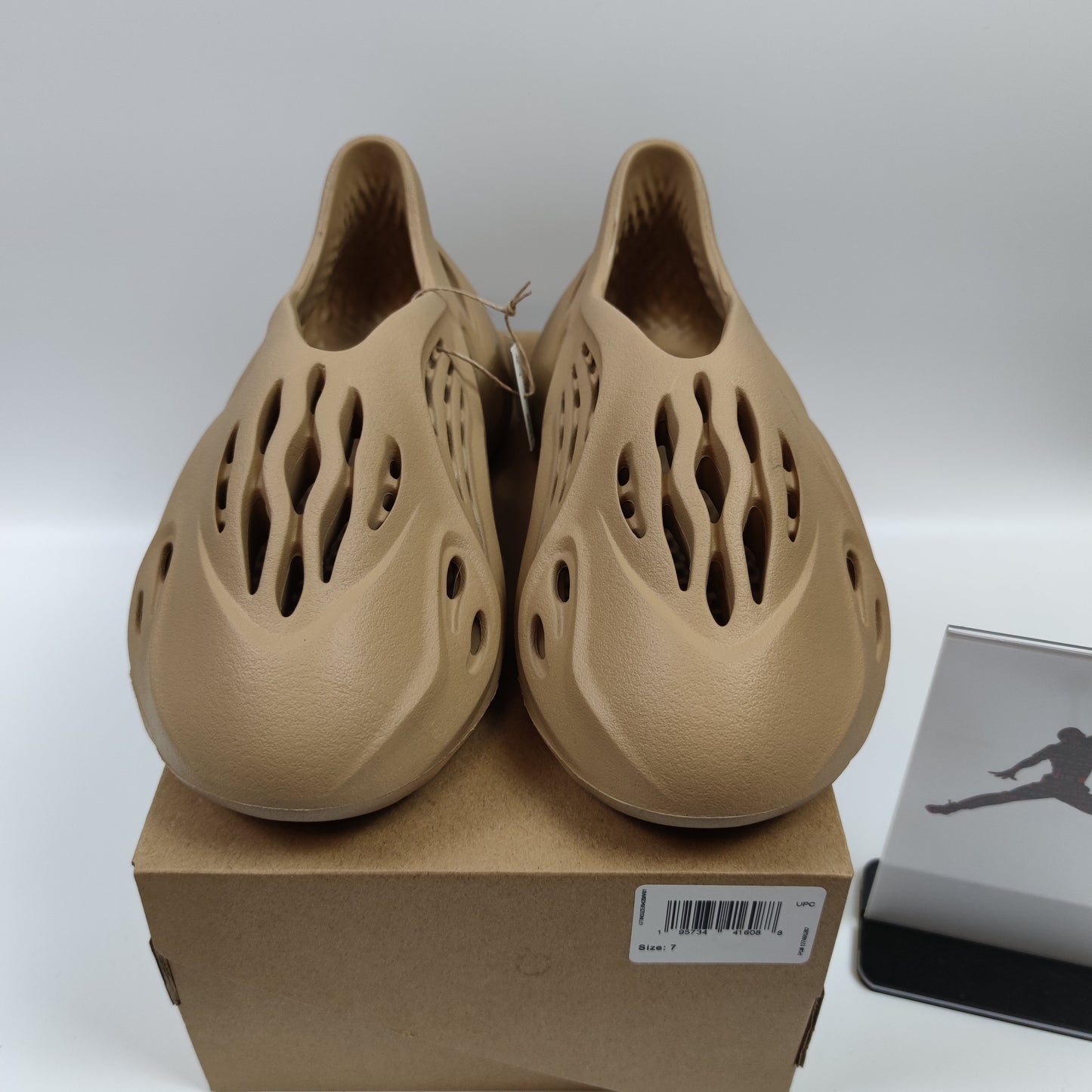 Adidas Originals Yeezy Foam Runner "Ochre" GW3354 - Nike x Jordan