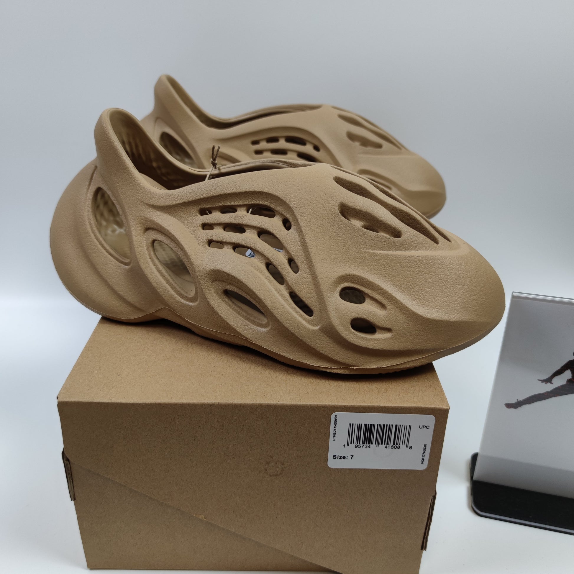 Adidas Originals Yeezy Foam Runner "Ochre" GW3354 - Nike x Jordan