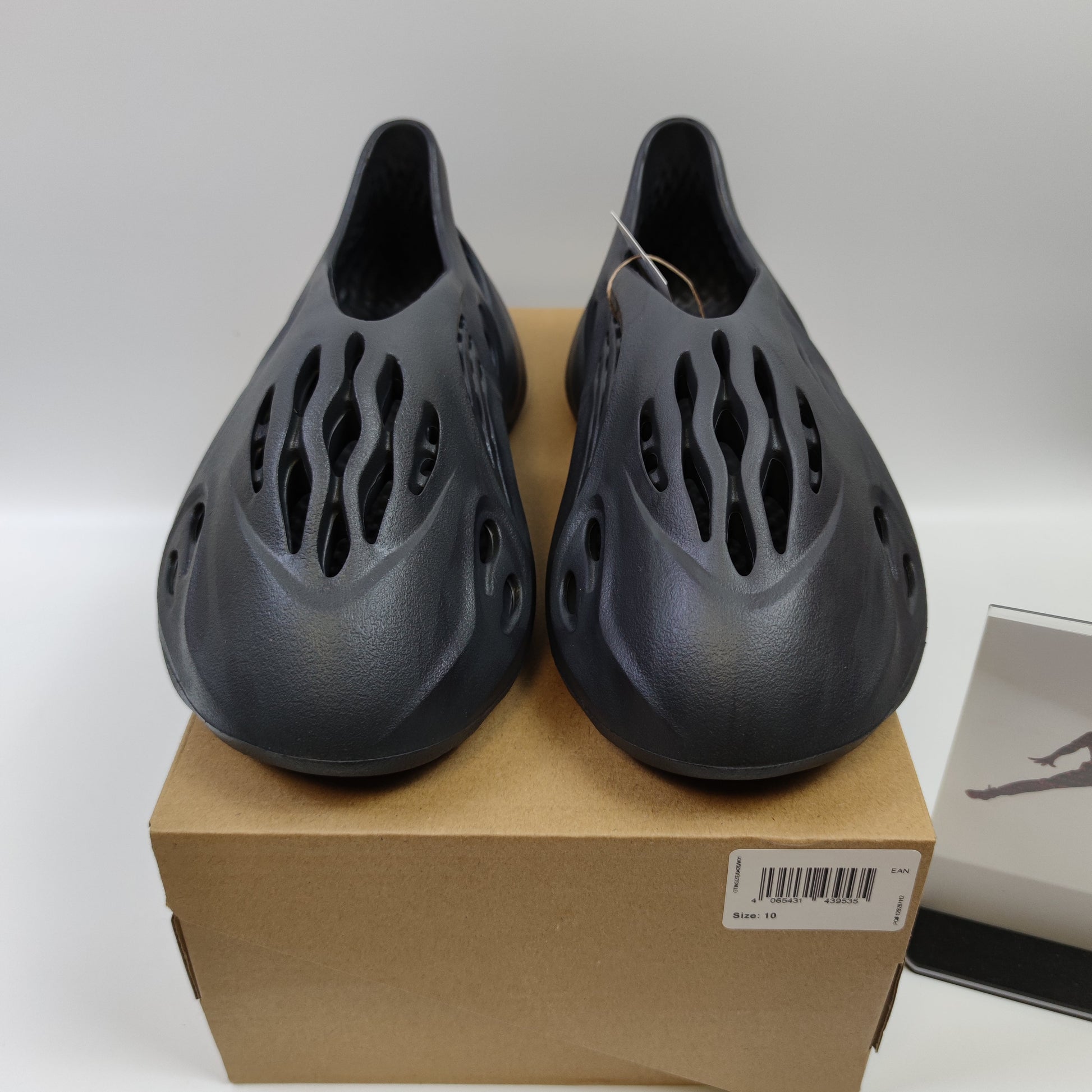 Adidas Originals Yeezy Foam Runner "Onyx" HP8739 - Nike x Jordan