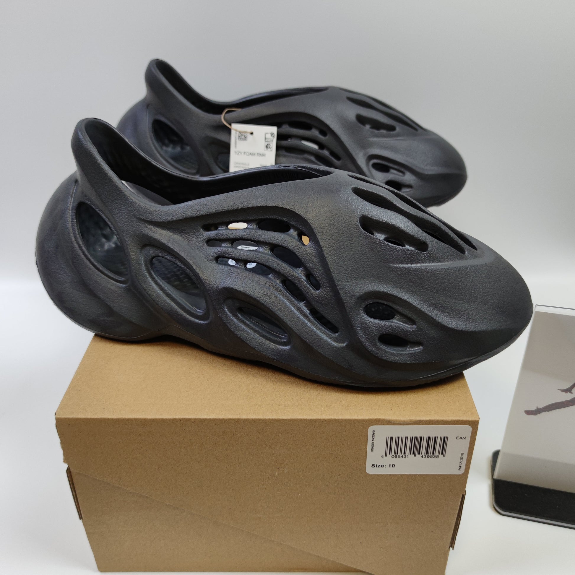 Adidas Originals Yeezy Foam Runner "Onyx" HP8739 - Nike x Jordan