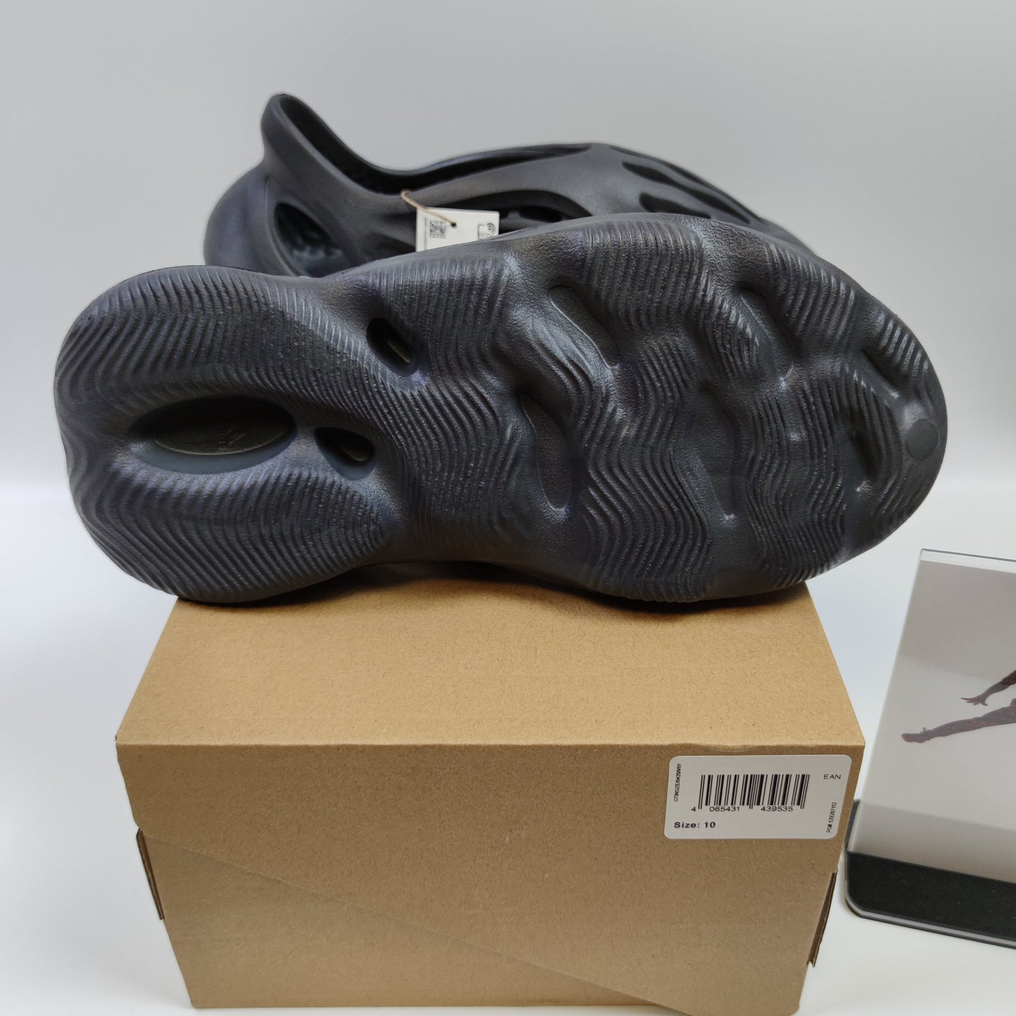 Adidas Originals Yeezy Foam Runner "Onyx" HP8739 - Nike x Jordan