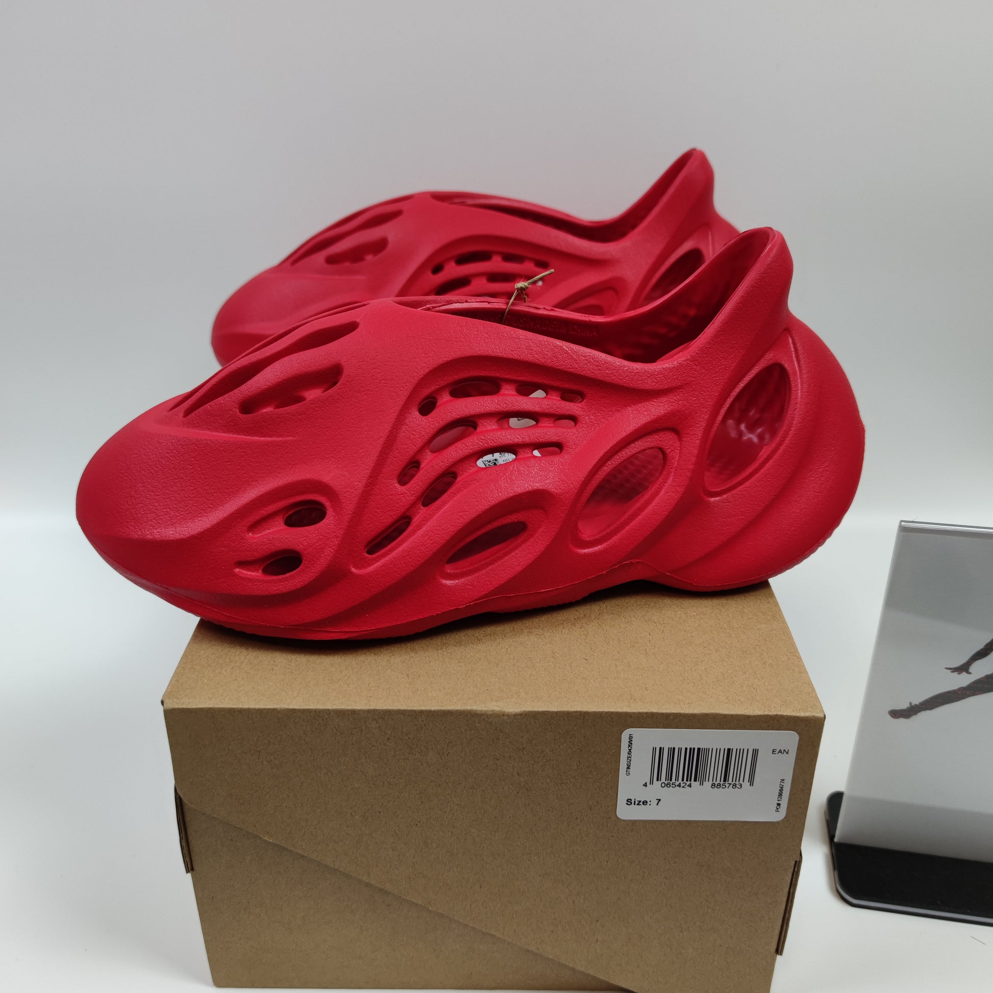 Adidas Originals Yeezy Foam Runner "Vermilion" GW3355 - Nike x Jordan