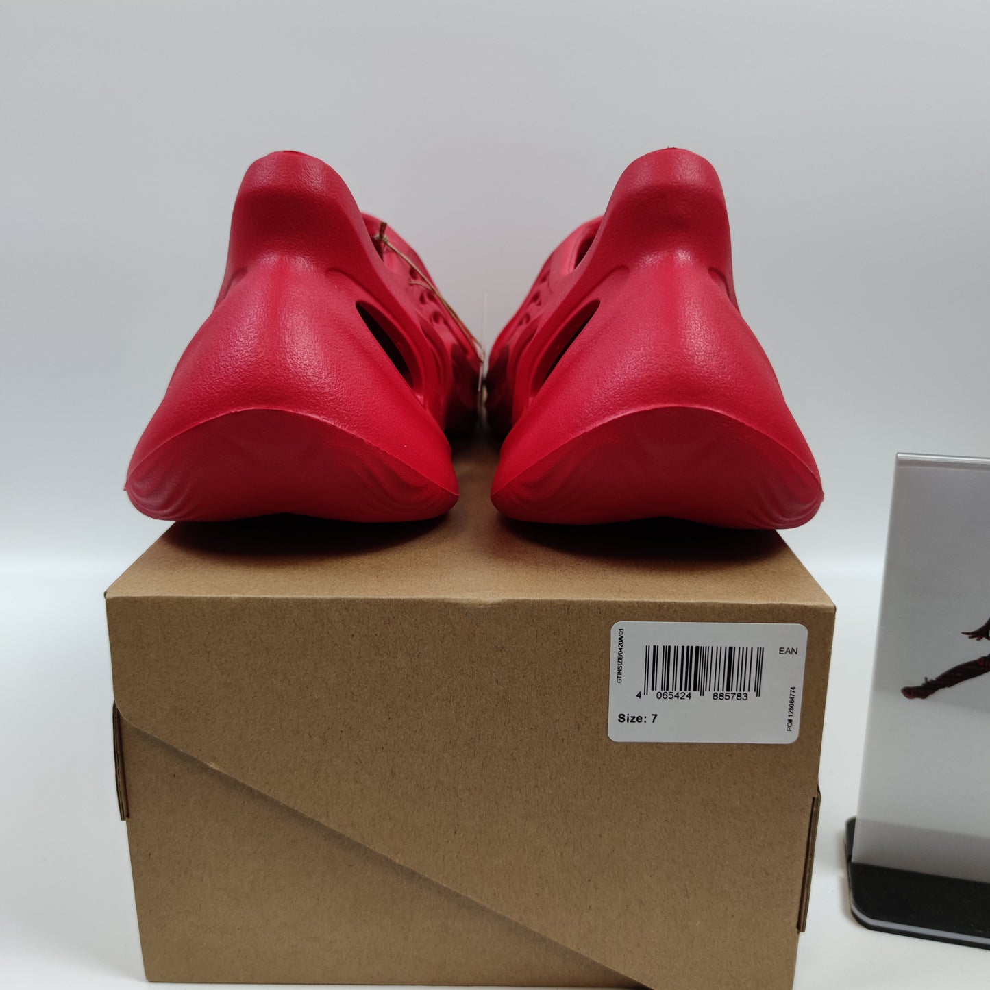 Adidas Originals Yeezy Foam Runner "Vermilion" GW3355 - Nike x Jordan