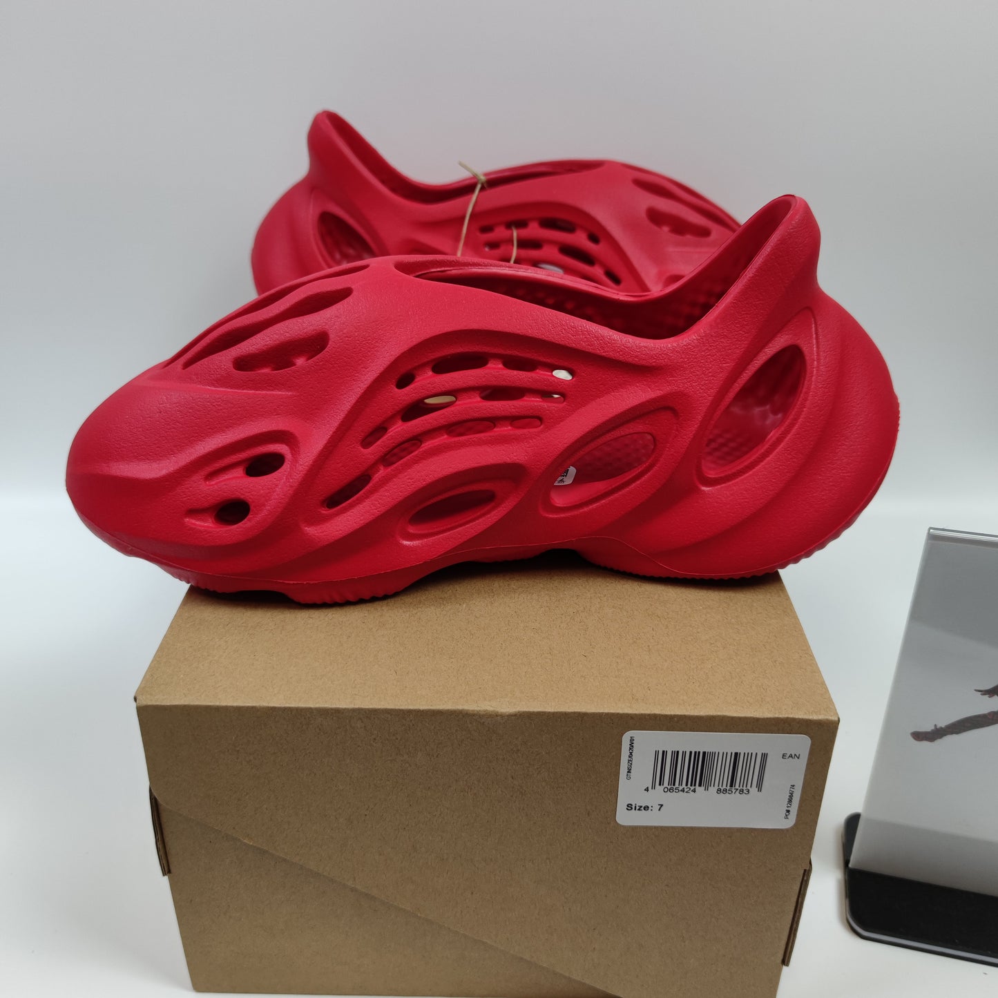 Adidas Originals Yeezy Foam Runner "Vermilion" GW3355 - Nike x Jordan