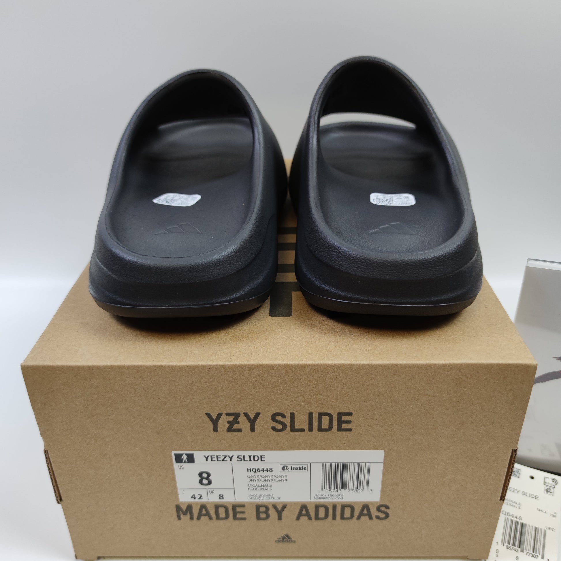 Adidas Originals Yeezy Slide "Onyx" HQ6448 - Nike x Jordan