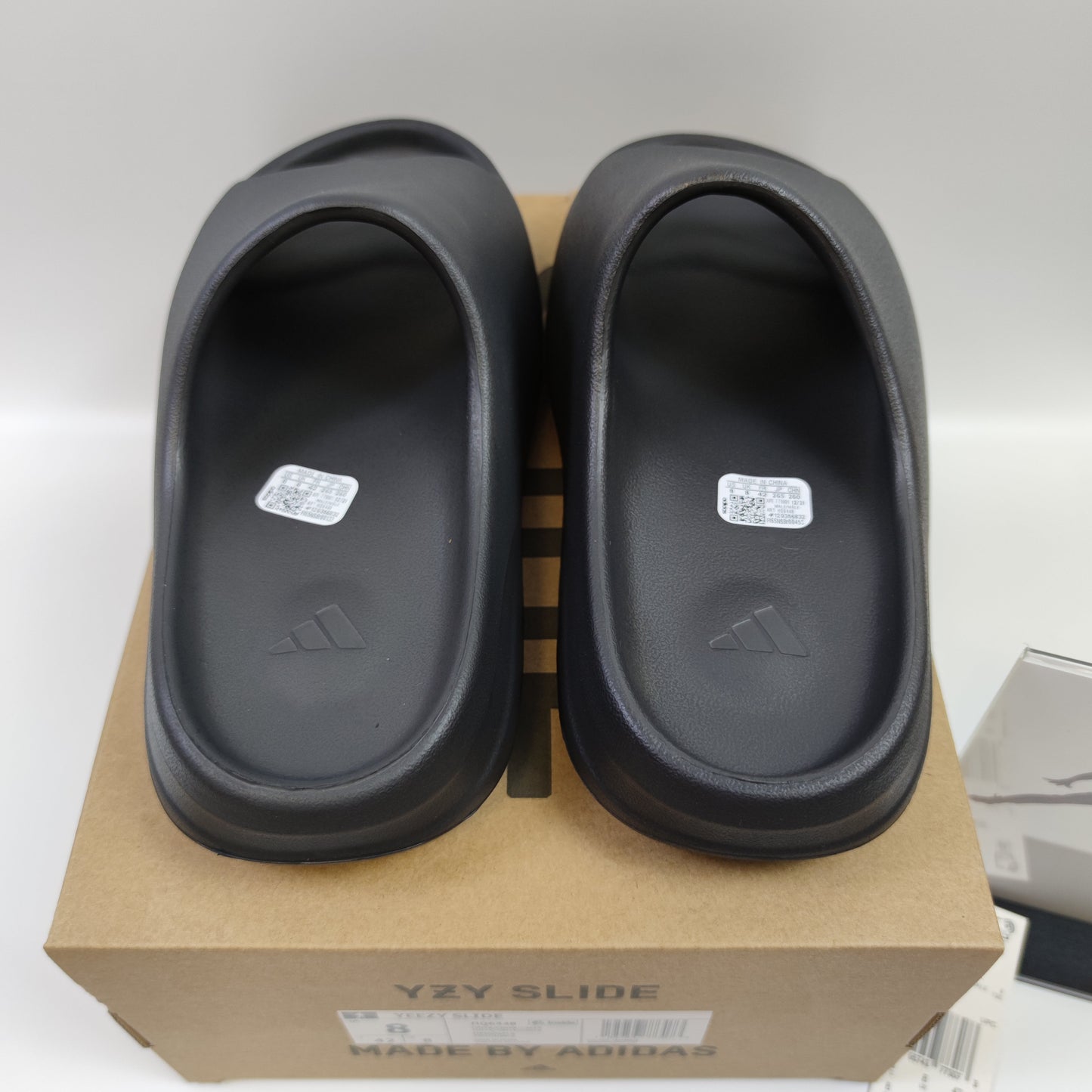 Adidas Originals Yeezy Slide "Onyx" HQ6448 - Nike x Jordan