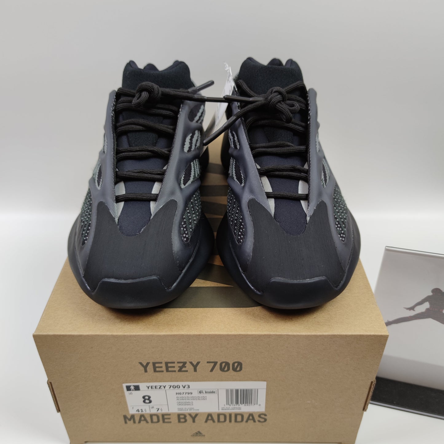 Adidas Yeezy 700 V3 Alvah H67799 - Nike x Jordan