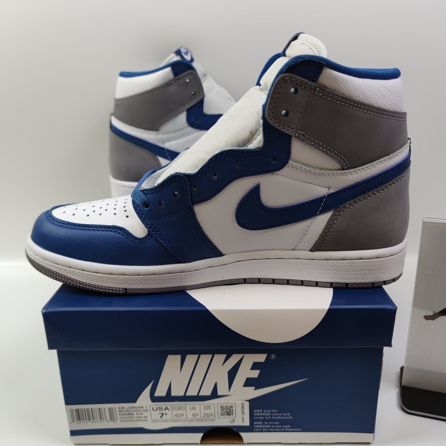 Air Jordan 1 High OG "True Blue" DZ5485-410 - Nike x Jordan