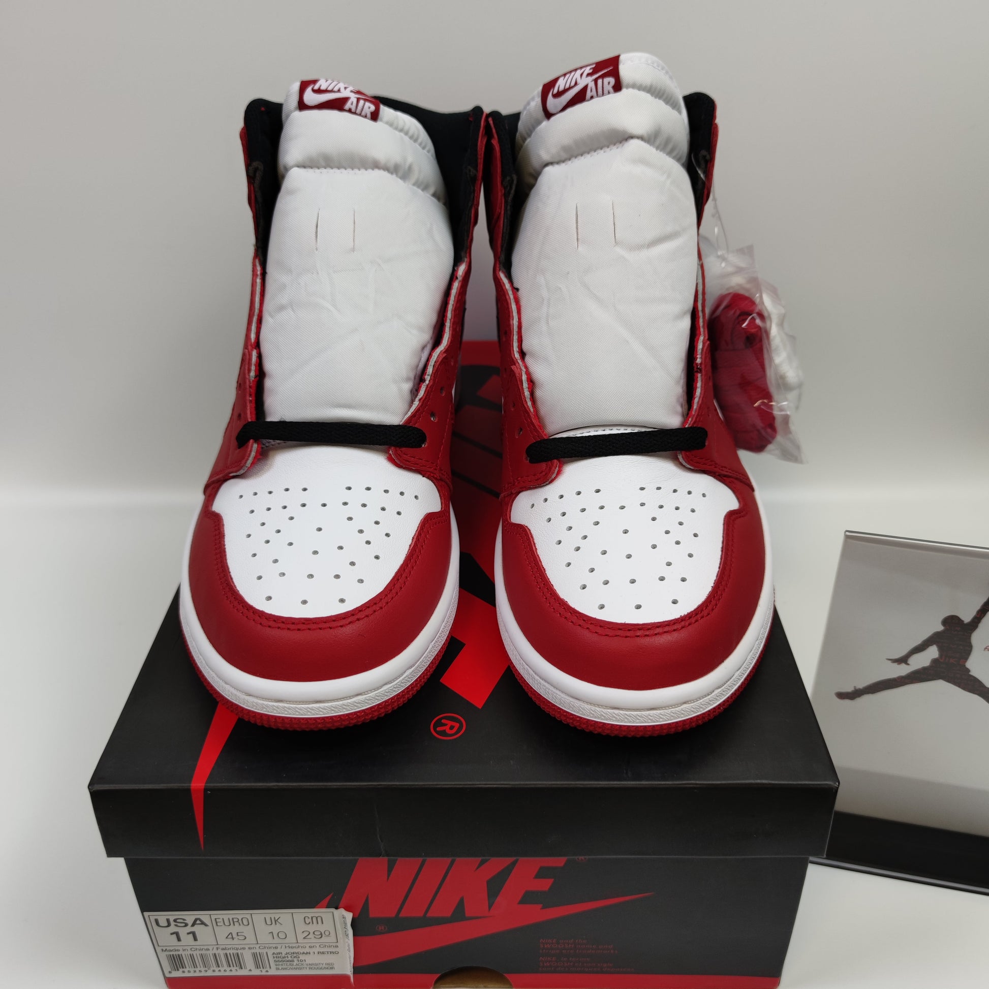Air Jordan 1 Retro Chicago 555088-101 - Nike x Jordan