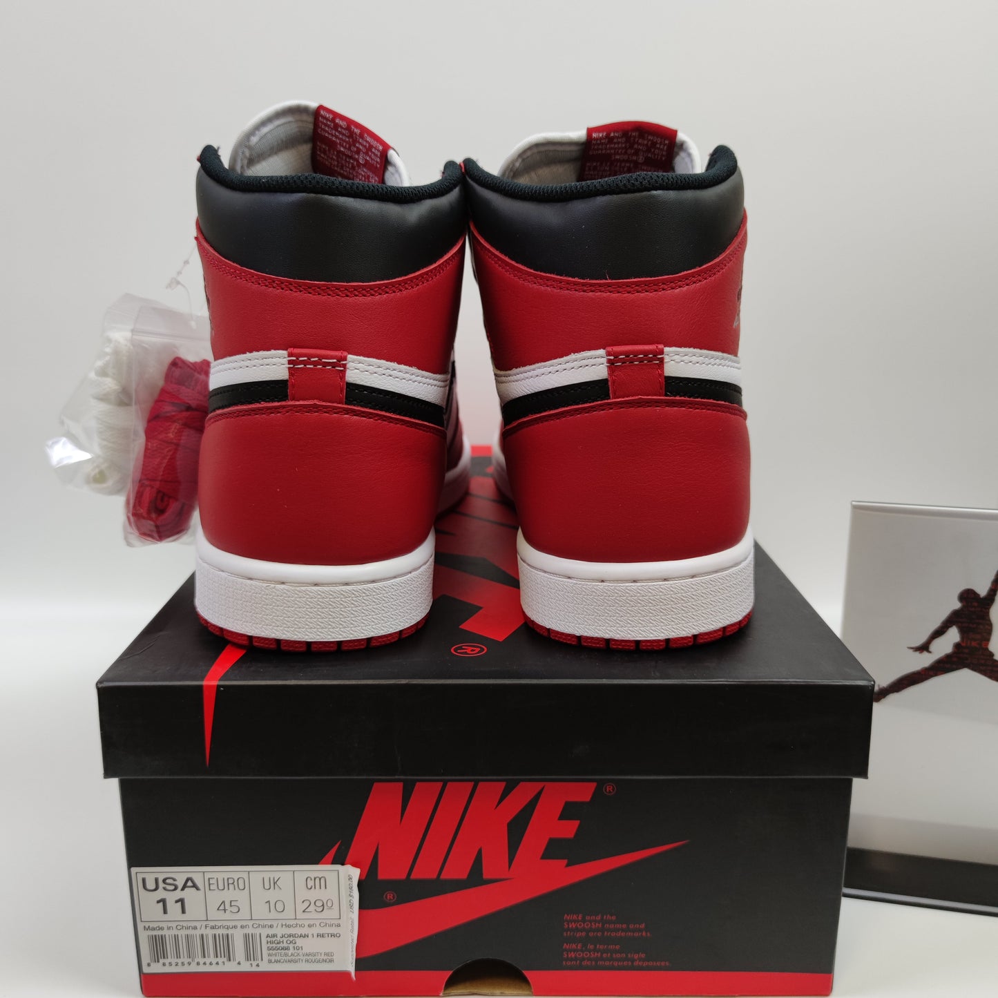 Air Jordan 1 Retro Chicago 555088-101 - Nike x Jordan