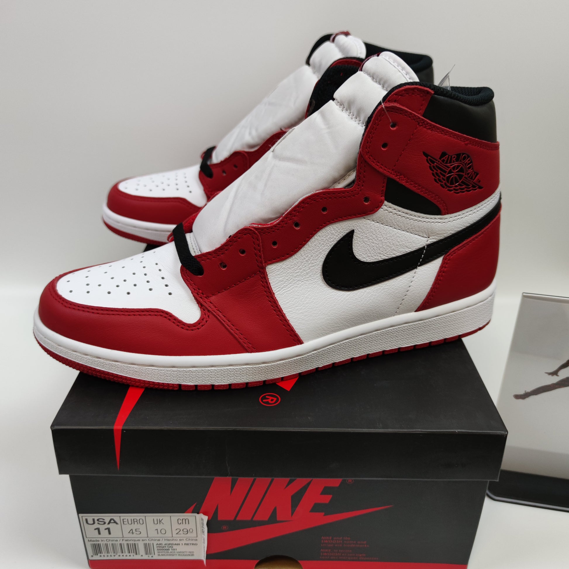 Air Jordan 1 Retro Chicago 555088-101 - Nike x Jordan