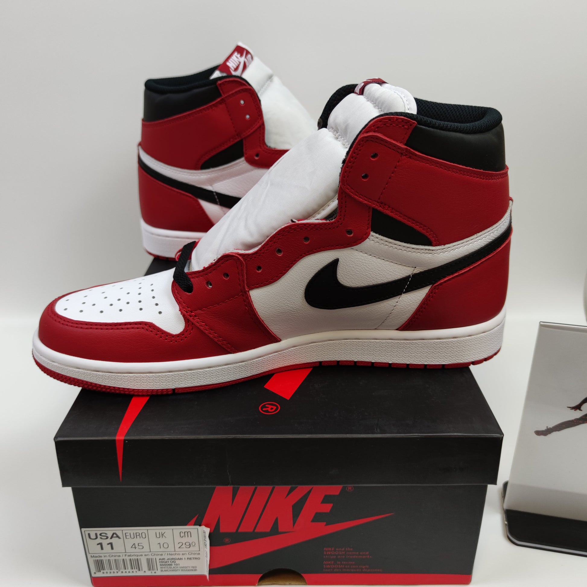 Air Jordan 1 Retro Chicago 555088-101 - Nike x Jordan