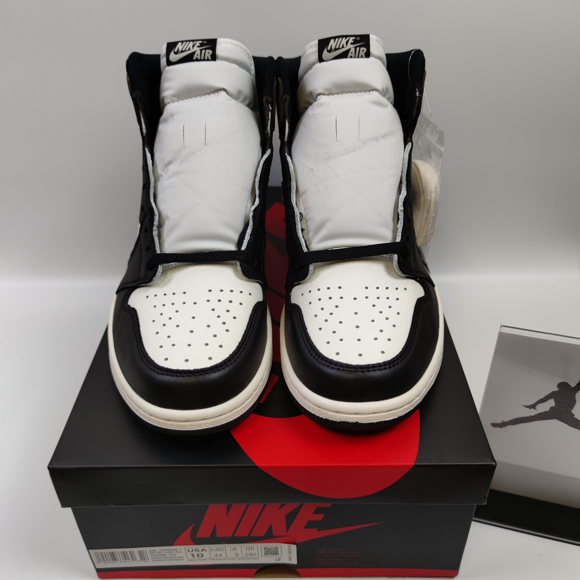 Air Jordan 1 Retro High OG "Dark Mocha" 555088-105 - Nike x Jordan
