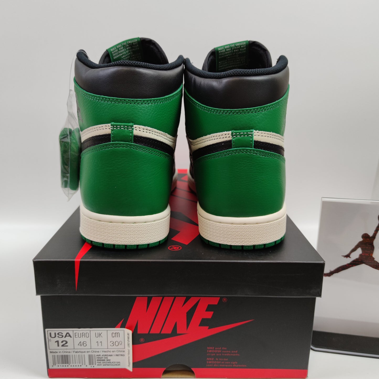 Air Jordan 1 Retro High Pine Green 555088-302 - Nike x Jordan