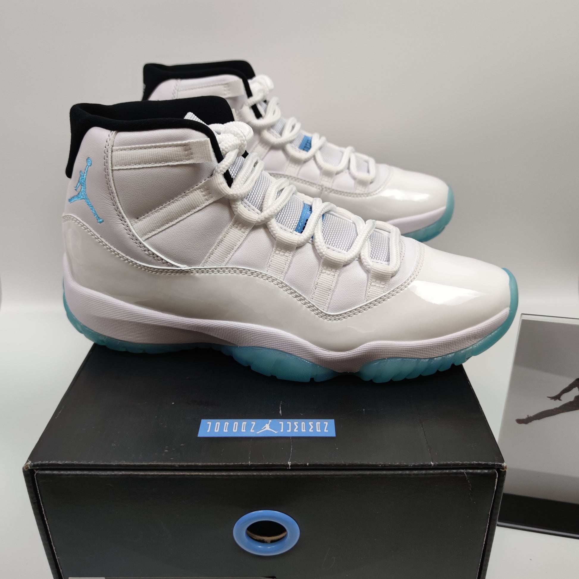 Air Jordan 11 Retro Legend Blue 378037-117 - Nike x Jordan