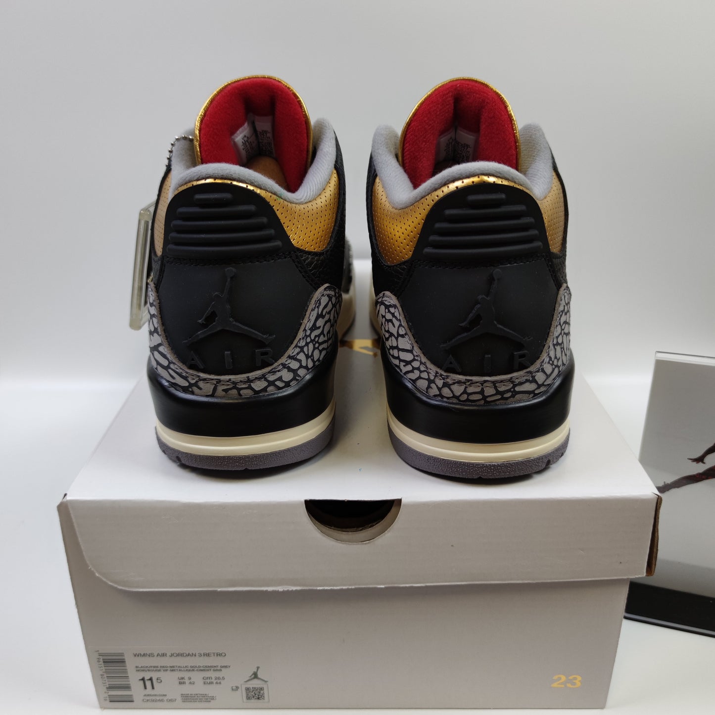 Air Jordan 3 Retro "Black Gold" CK9246-067 - Nike x Jordan