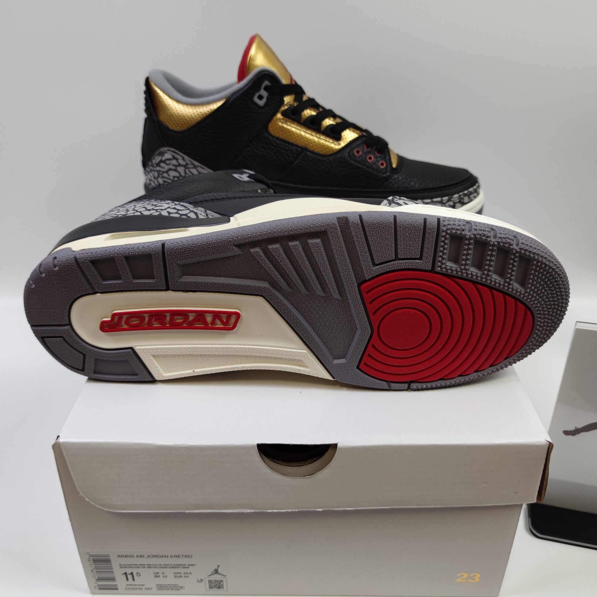 Air Jordan 3 Retro "Black Gold" CK9246-067 - Nike x Jordan