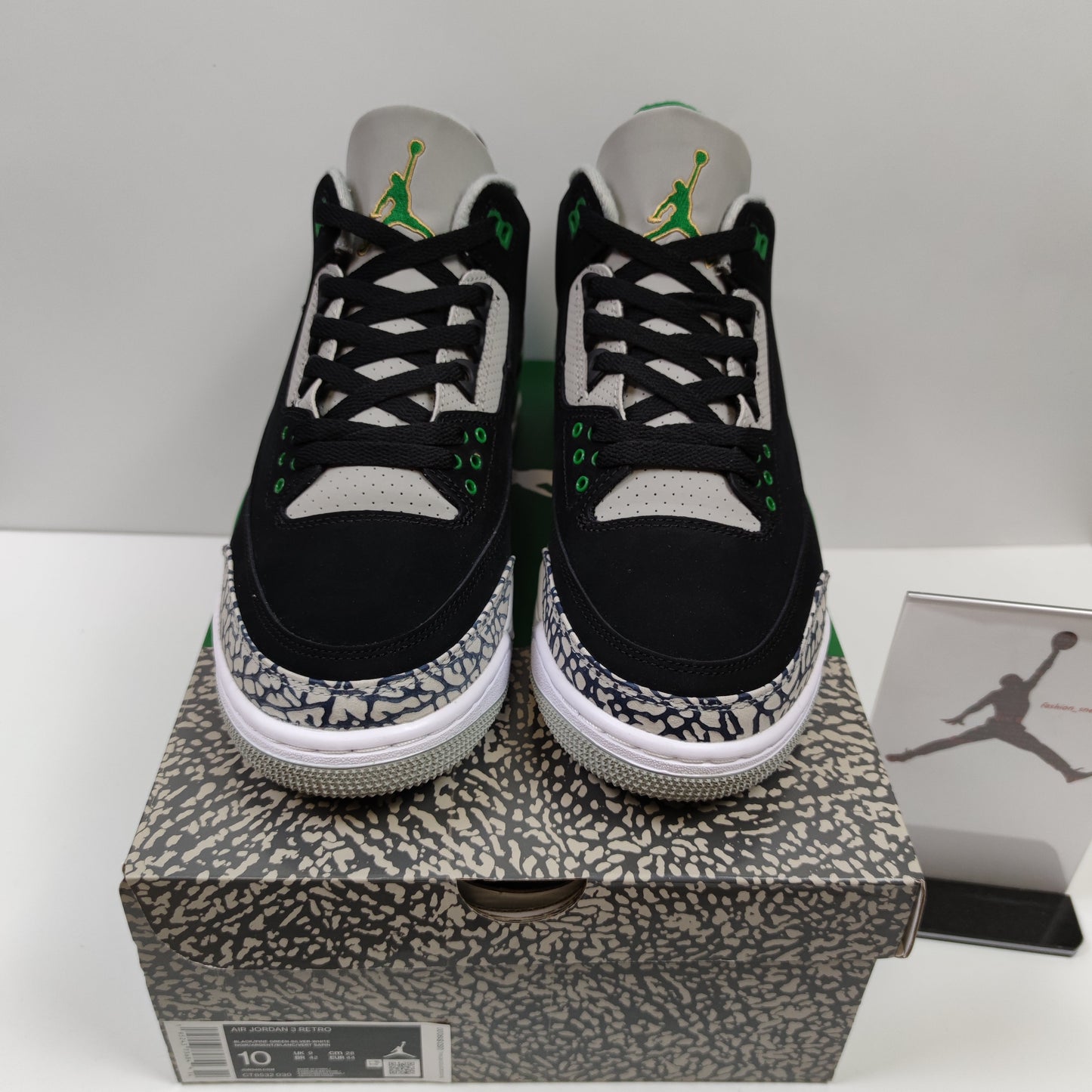 Air Jordan 3 Retro "Pine Green" CT8532-030 - Nike x Jordan