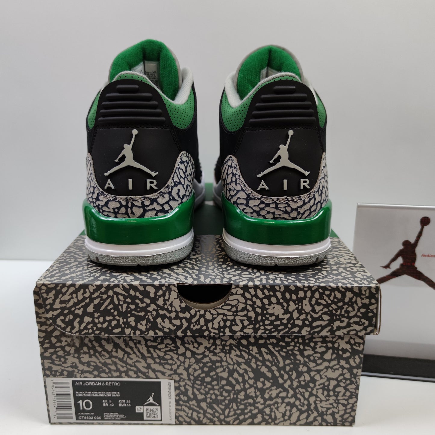 Air Jordan 3 Retro "Pine Green" CT8532-030 - Nike x Jordan