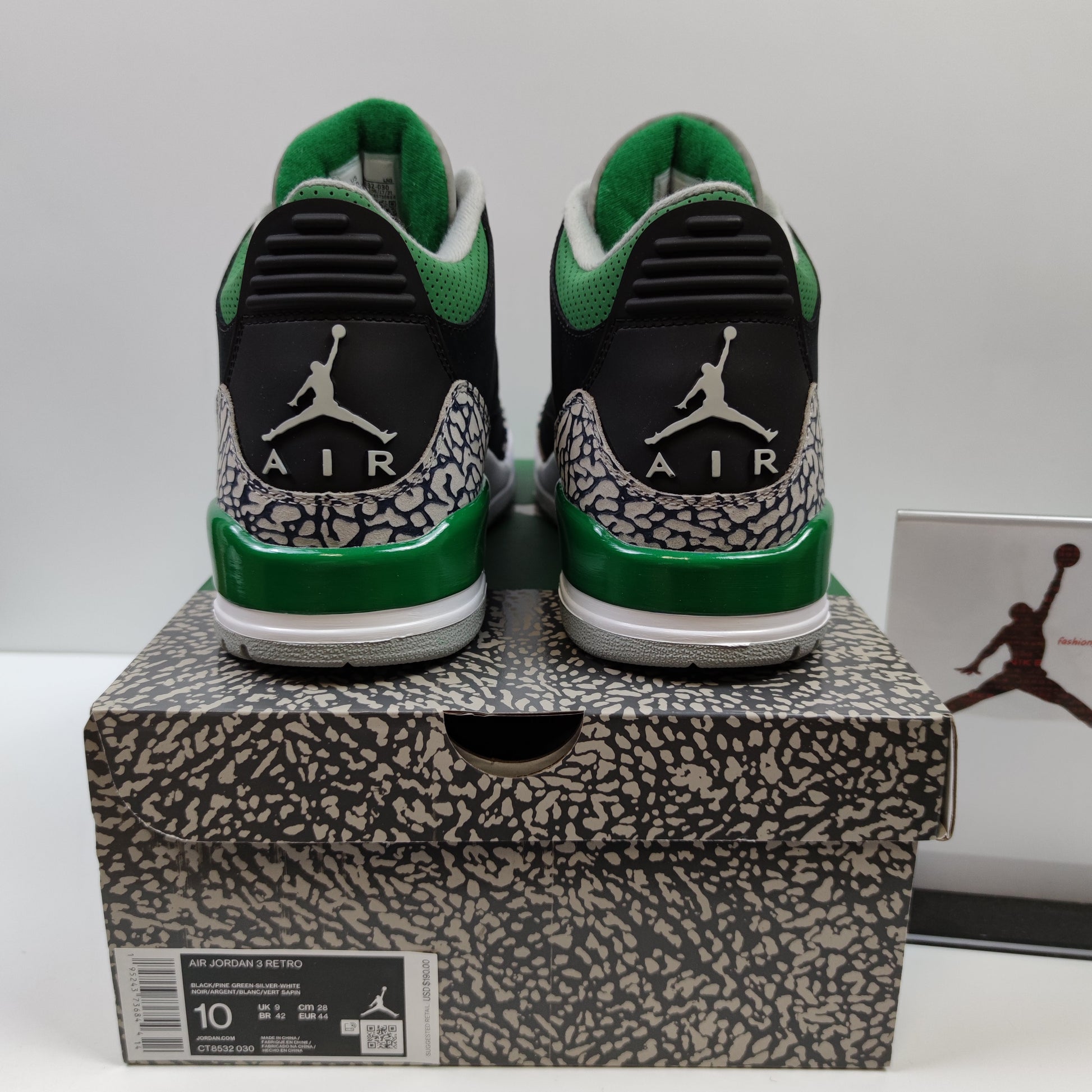 Air Jordan 3 Retro "Pine Green" CT8532-030 - Nike x Jordan