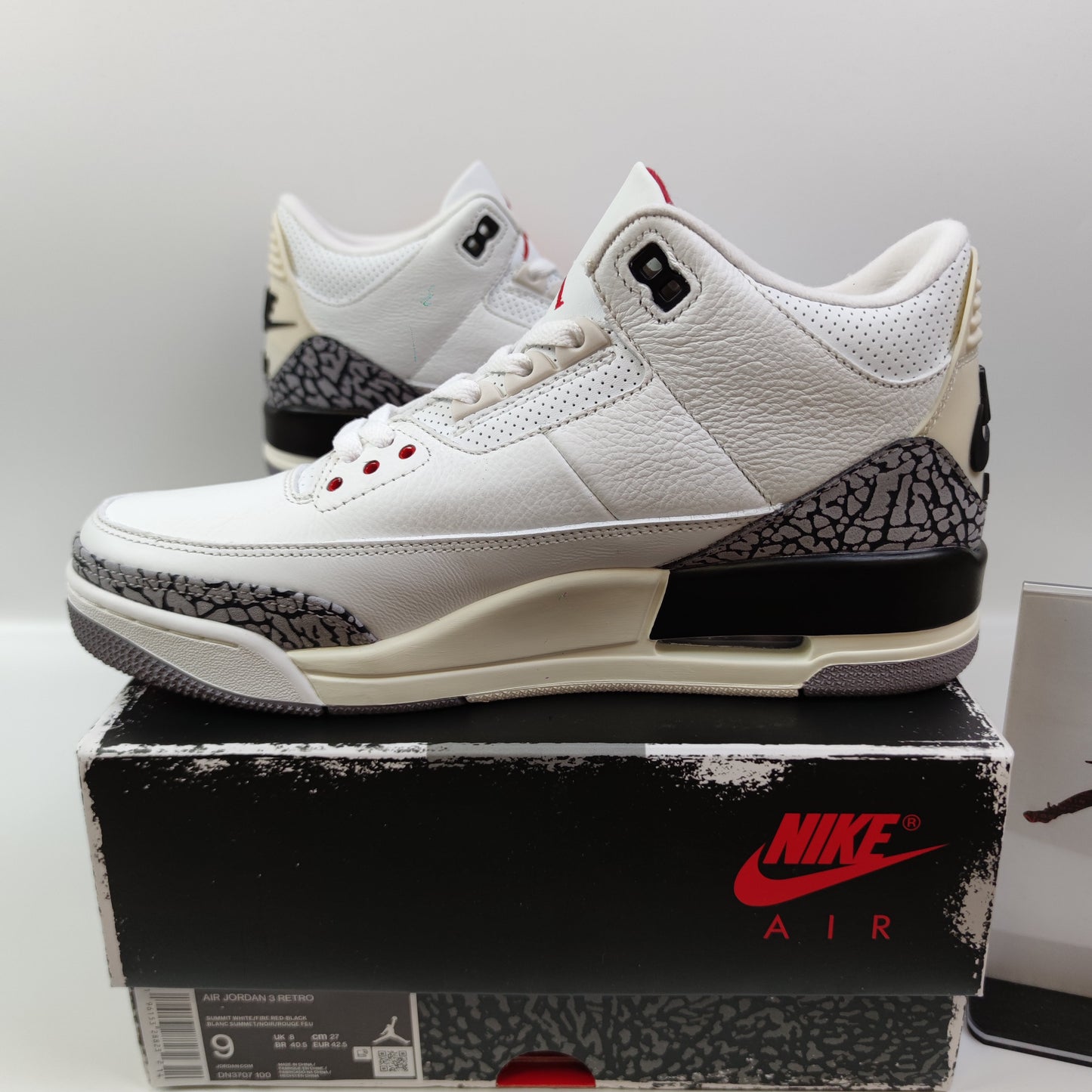 Air Jordan 3 "White Cement Reimagined" DN3707-100 - Nike x Jordan