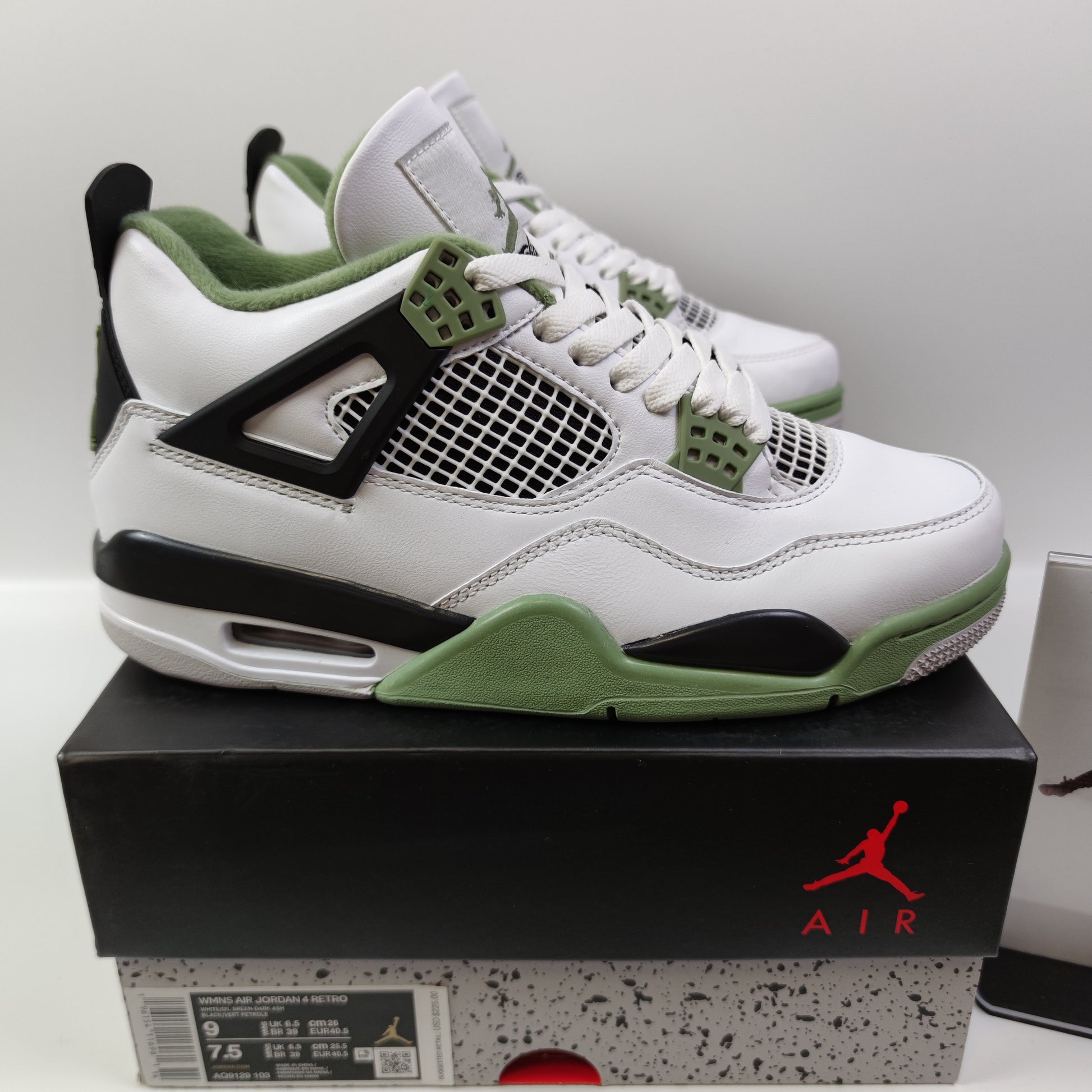 Air Jordan 4 "Oil Green" AQ9129-103 - Nike x Jordan