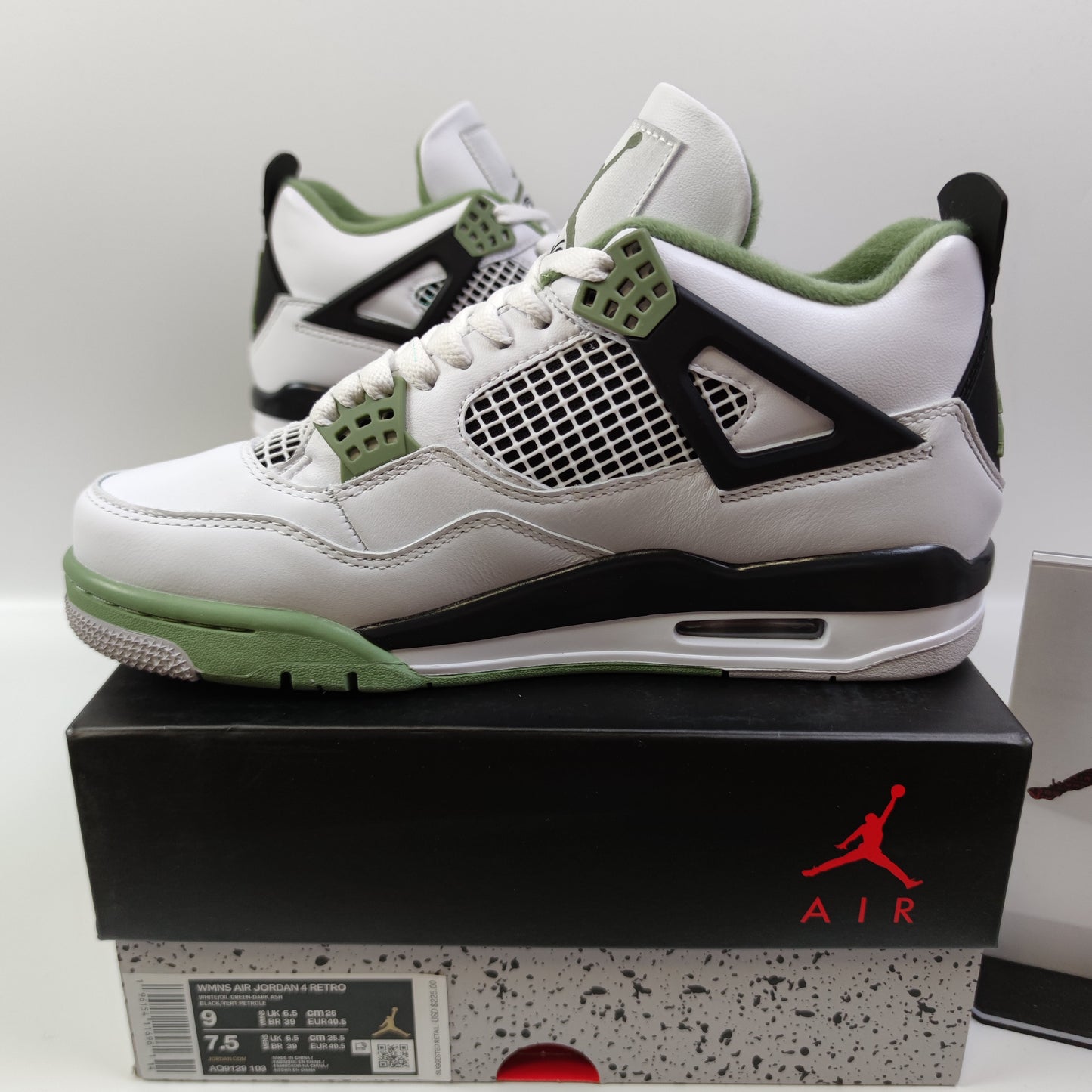 Air Jordan 4 "Oil Green" AQ9129-103 - Nike x Jordan