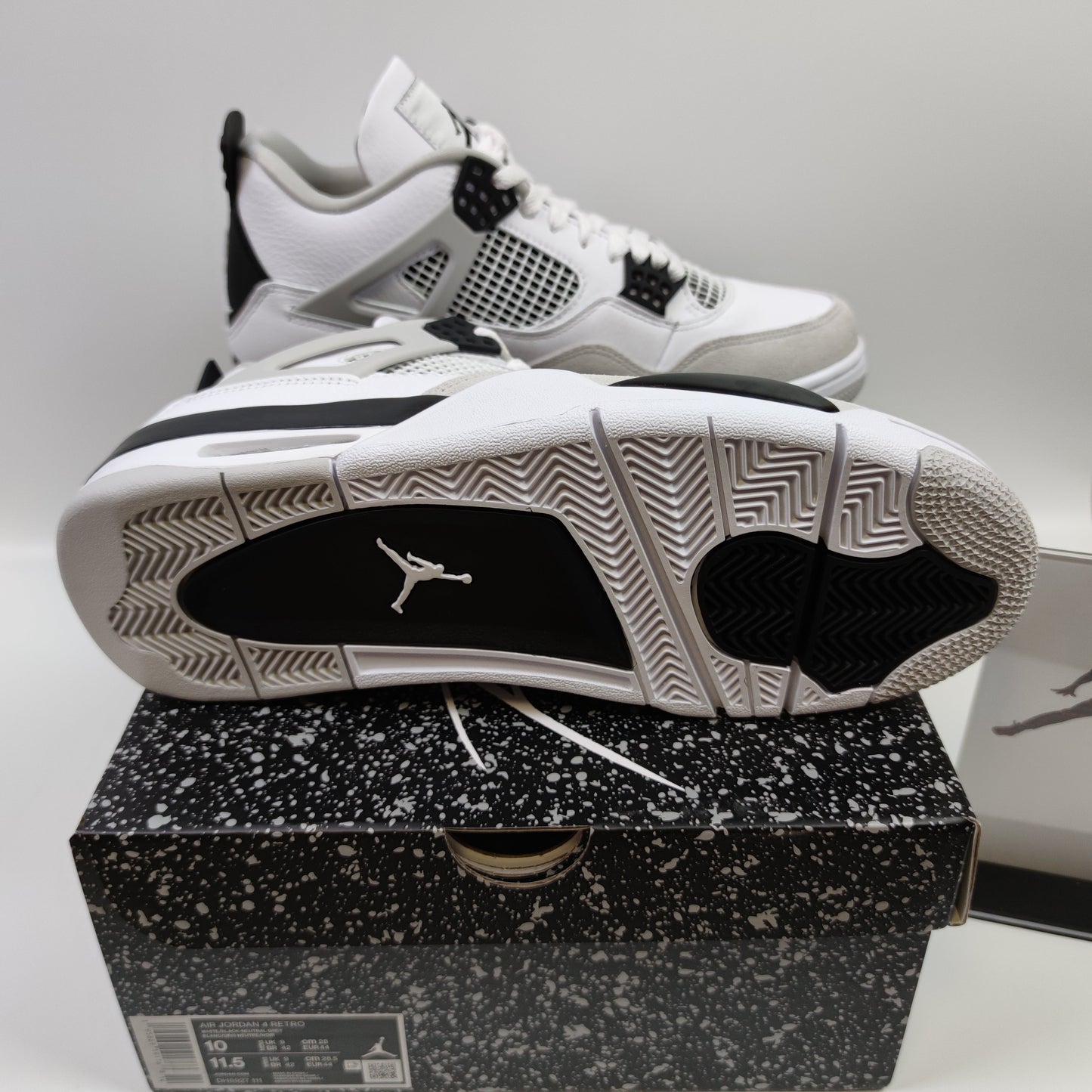 Air Jordan 4 Retro "Military Black" DH6927-111 - Nike x Jordan
