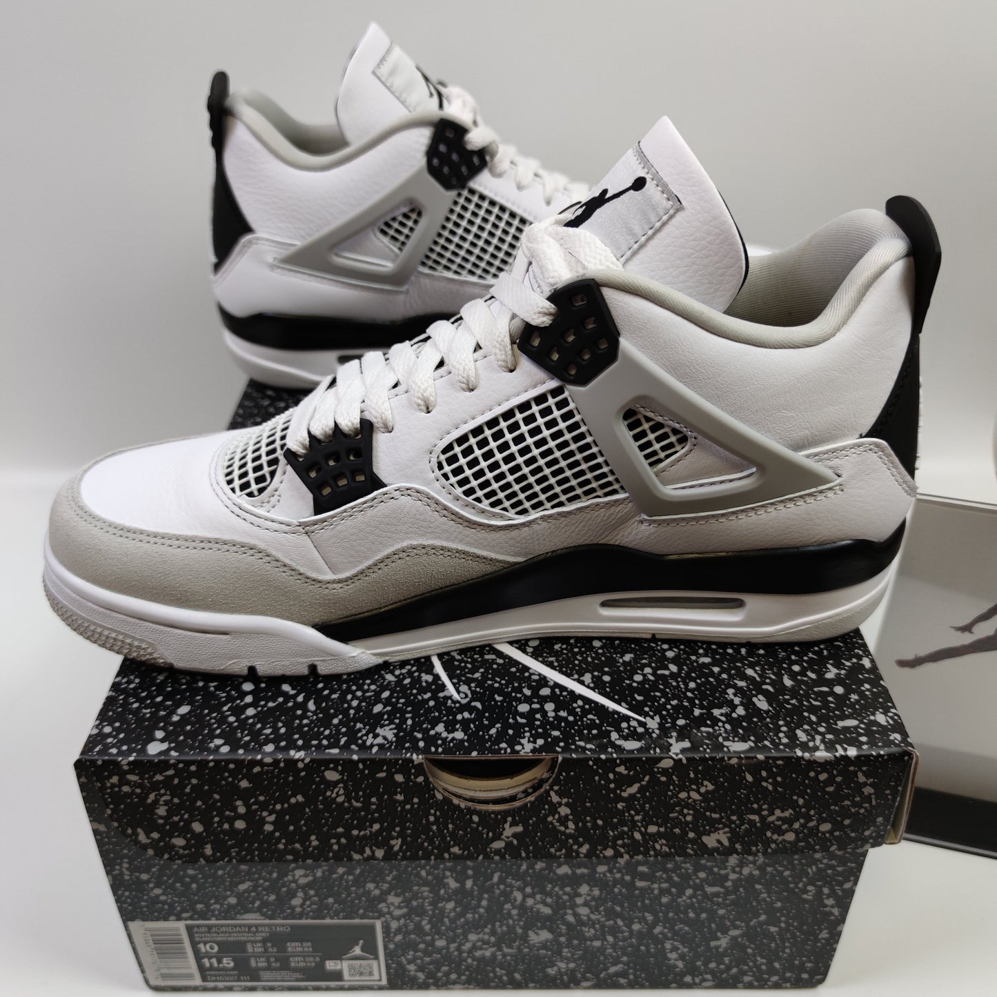 Air Jordan 4 Retro "Military Black" DH6927-111 - Nike x Jordan
