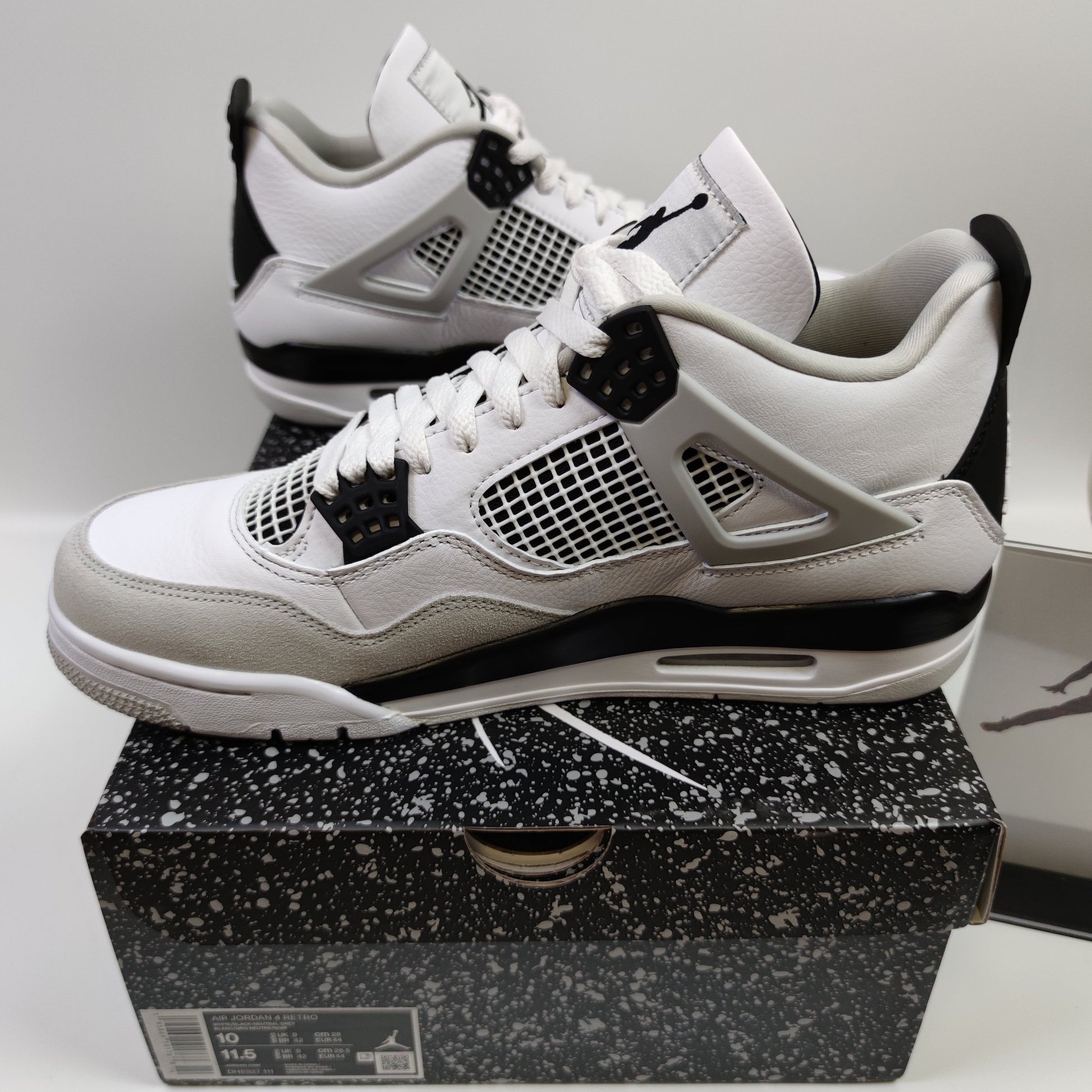 Air Jordan 4 Retro "Military Black" DH6927-111 - Nike x Jordan