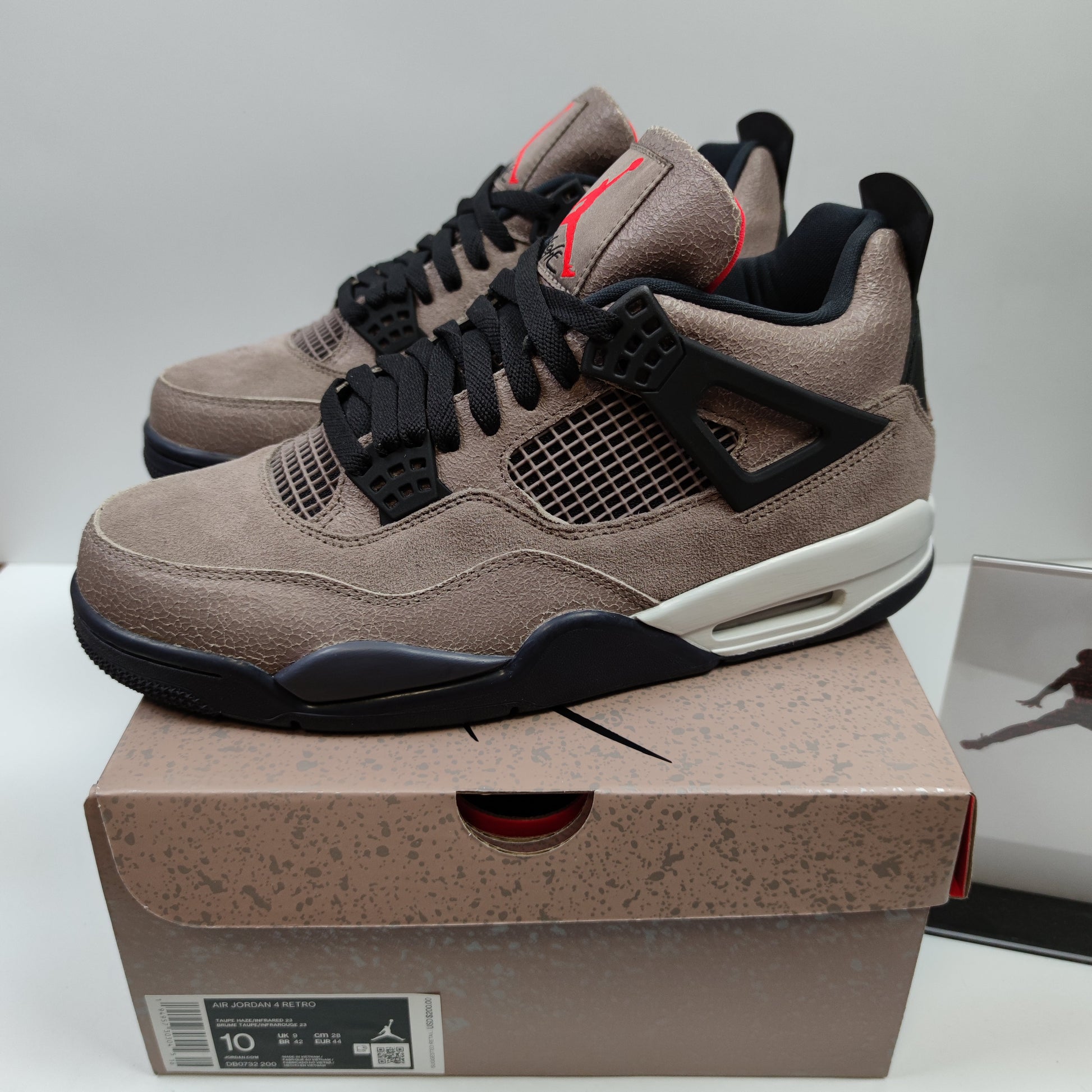 Air Jordan 4 Retro "Taupe Haze" DB0732-200 - Nike x Jordan