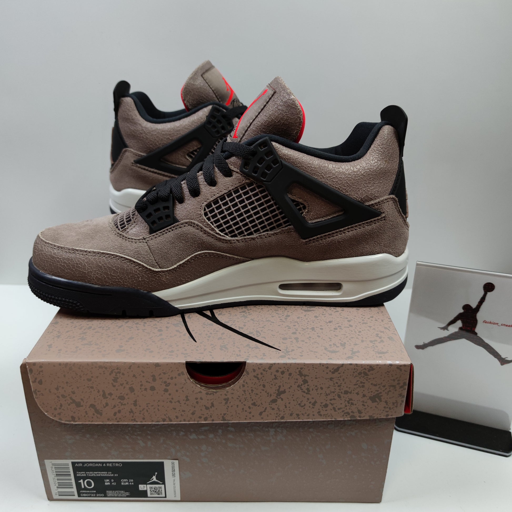 Air Jordan 4 Retro "Taupe Haze" DB0732-200 - Nike x Jordan