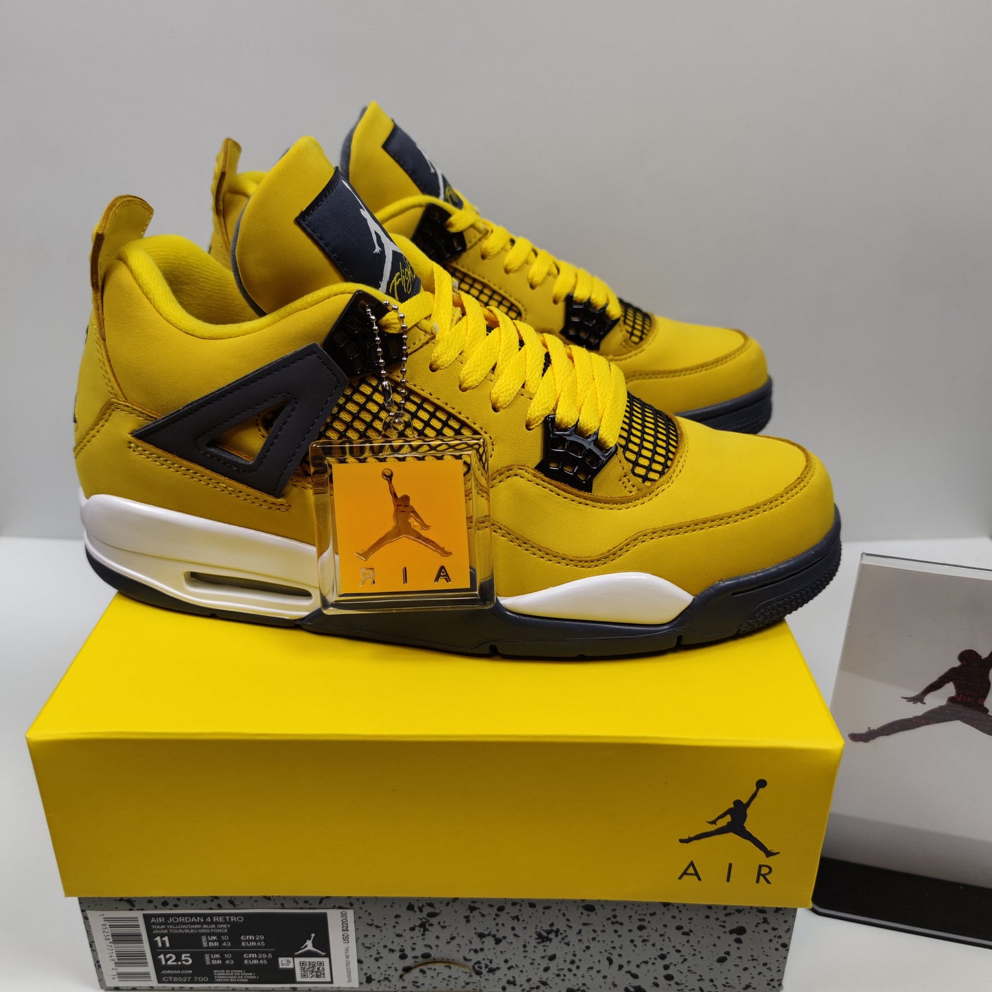 Air Jordan 4 Retro "Tour Yellow" CT8527-700 - Nike x Jordan
