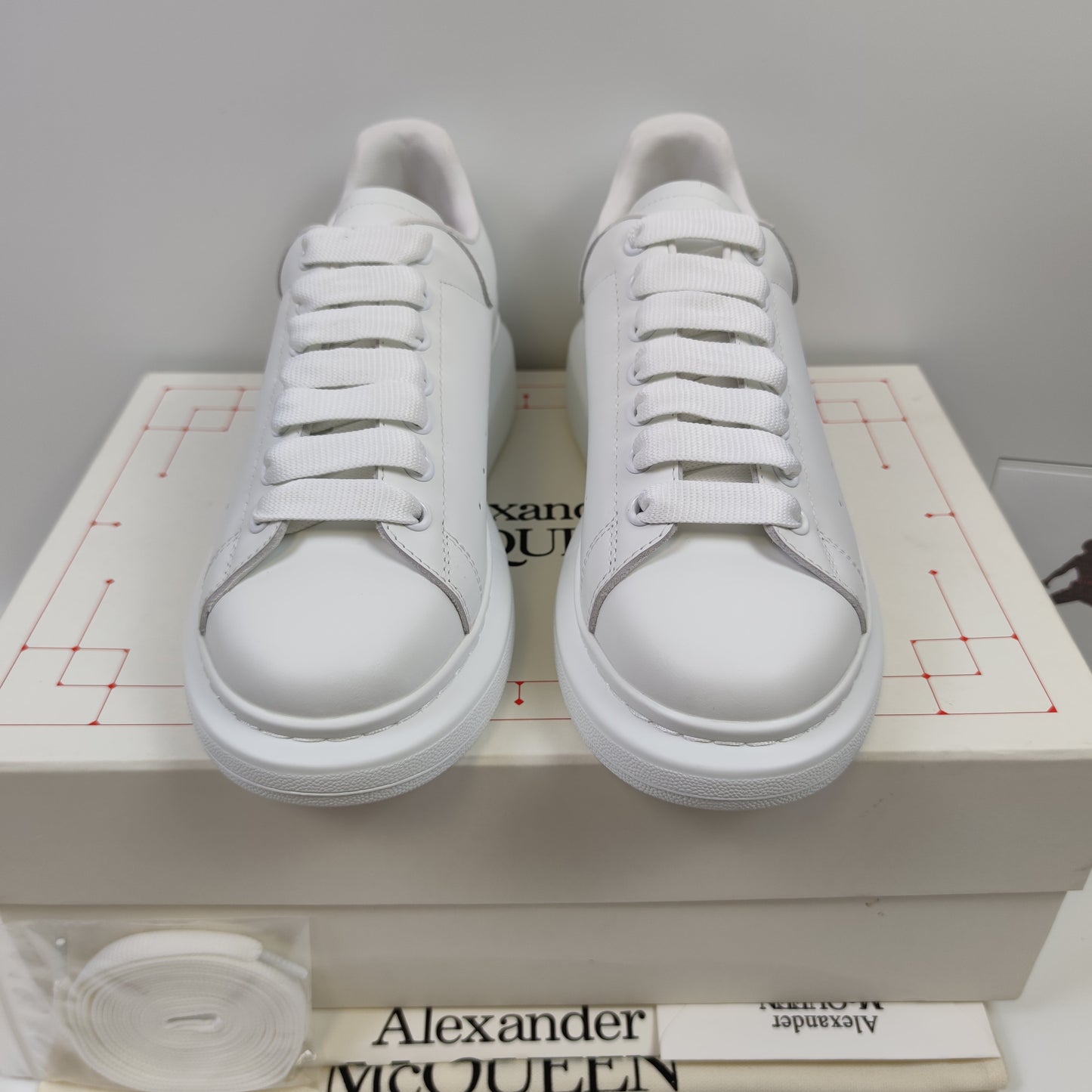 Alexander McQueen 553680WHGP59000 - Nike x Jordan