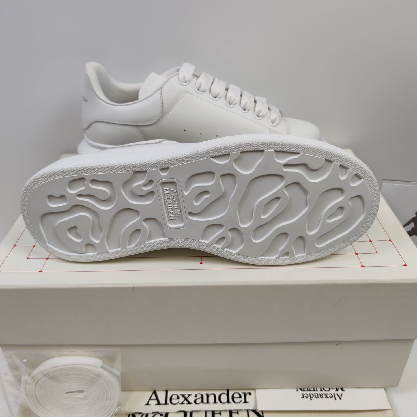 Alexander McQueen 553680WHGP59000 - Nike x Jordan