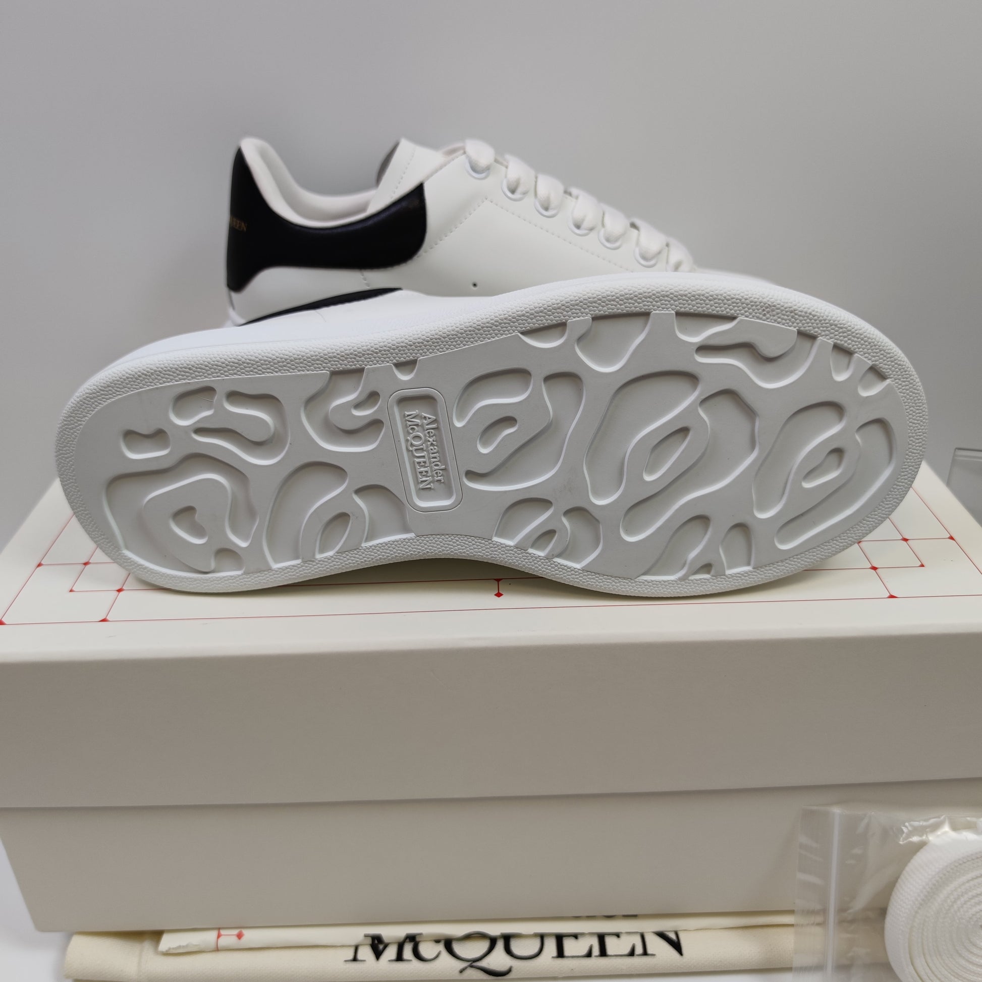 Alexander McQueen 553680WHGP59061 - Nike x Jordan