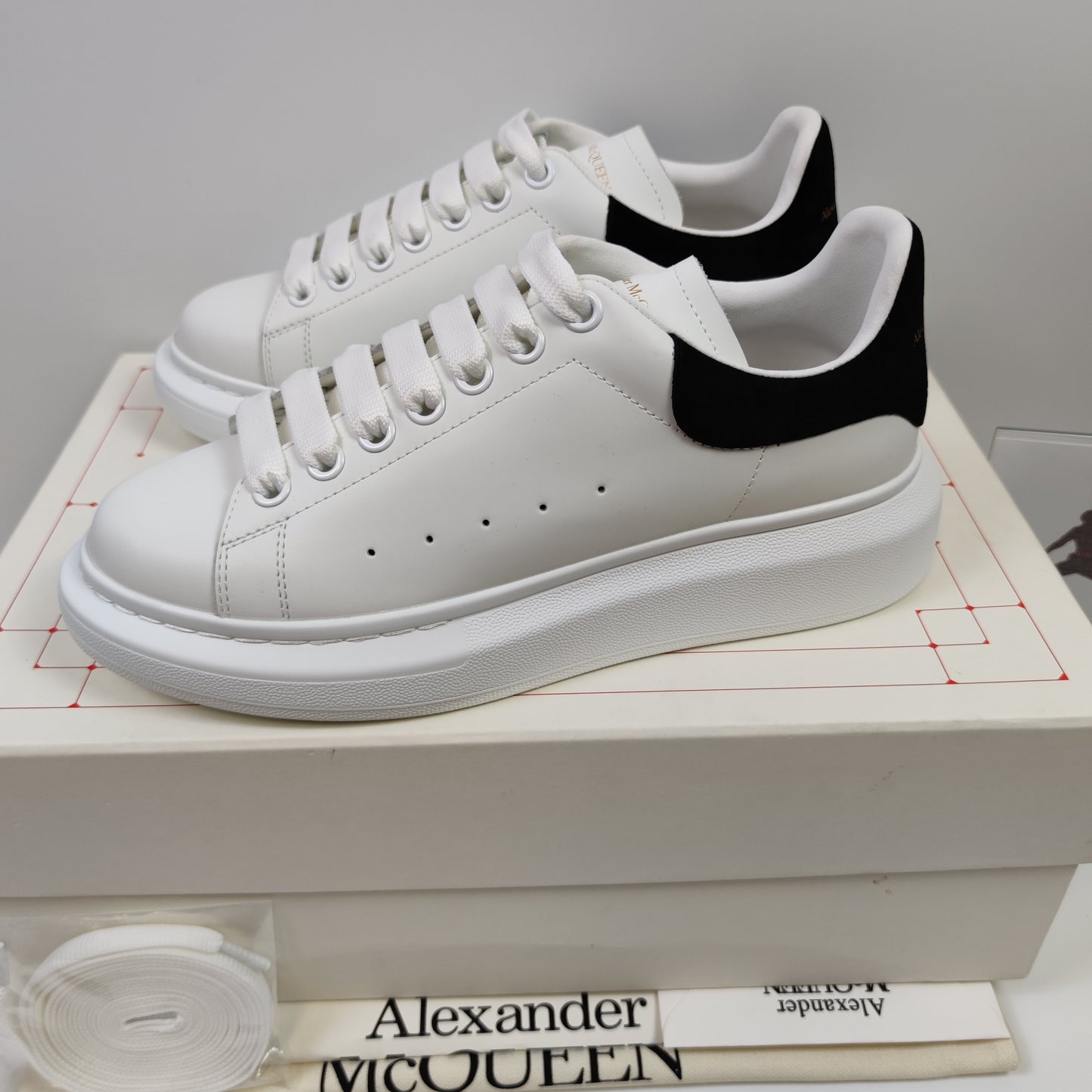 Alexander McQueen 553770WHGP79061 - Nike x Jordan