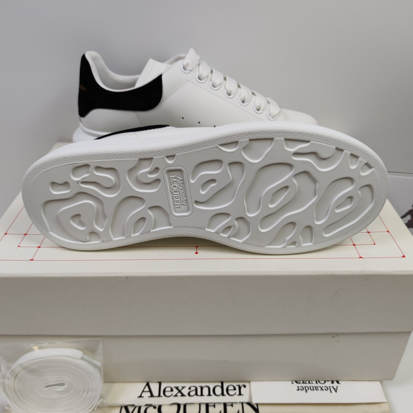 Alexander McQueen 553770WHGP79061 - Nike x Jordan