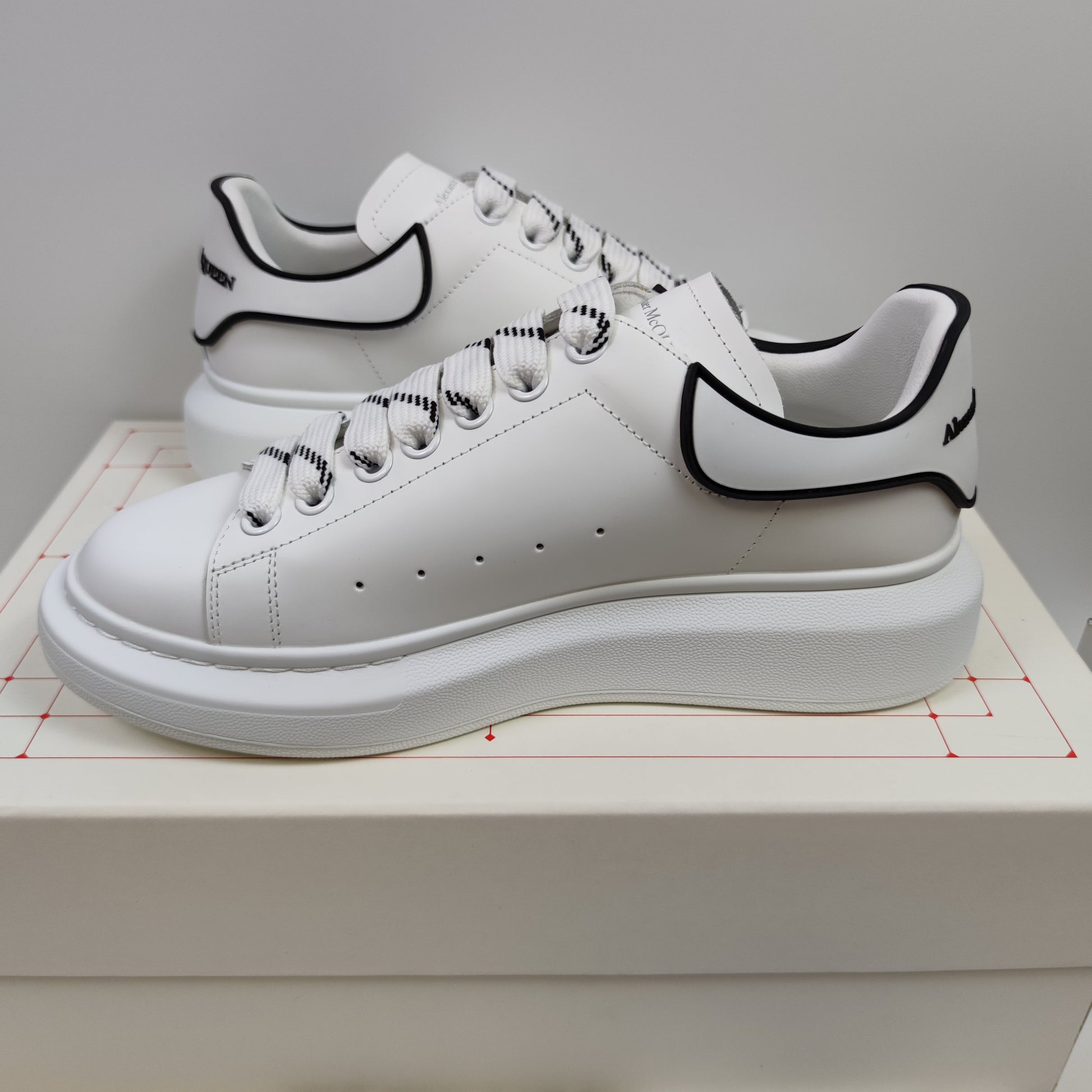 Alexander McQueen 625156WHXMT9074 - Nike x Jordan