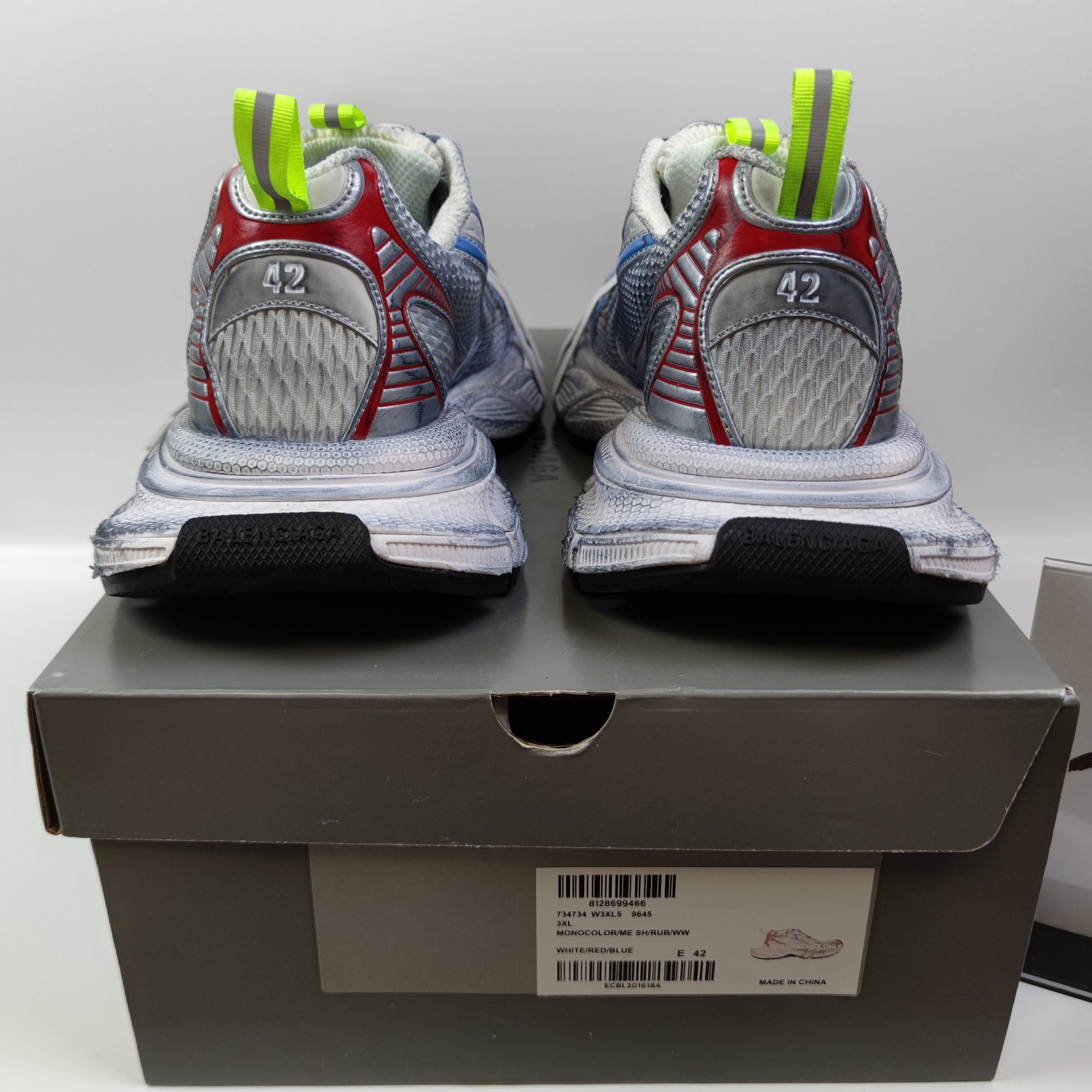 Balenciaga 3XL 734734W3XL59645 - Nike x Jordan