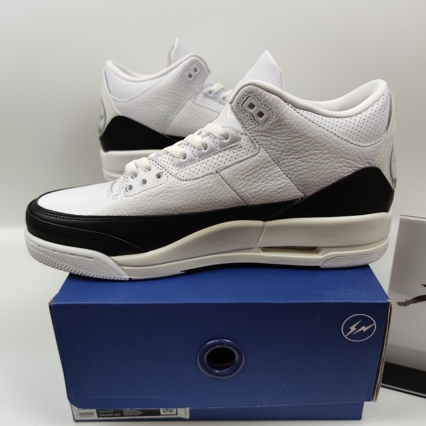 Fragment Design x Air Jordan 3 Retro SP "White" DA3595-100 - Nike x Jordan