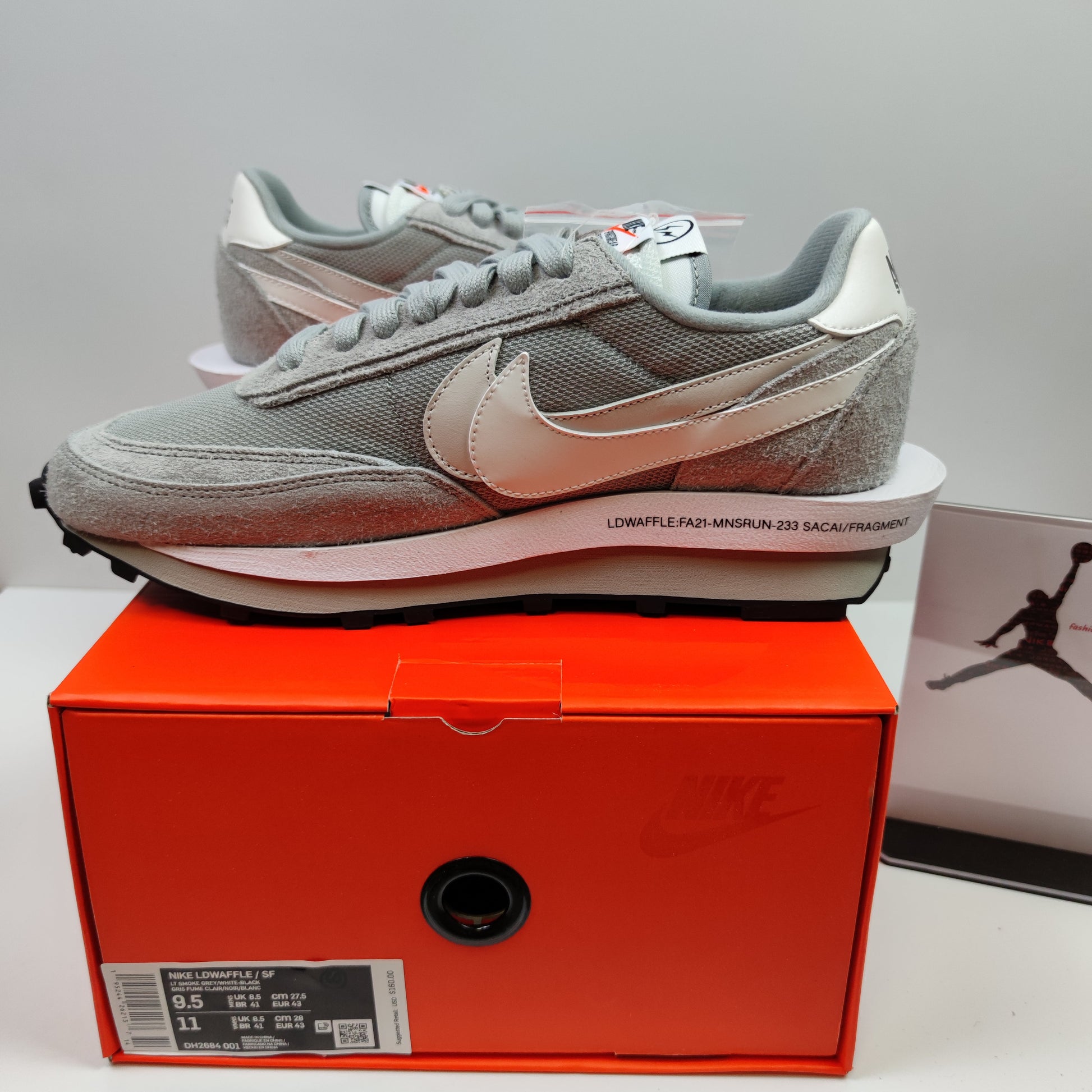 Fragment Design x Sacai x Nike LDWaffle "Light Smoke Grey" DH2684-001 - Nike x Jordan