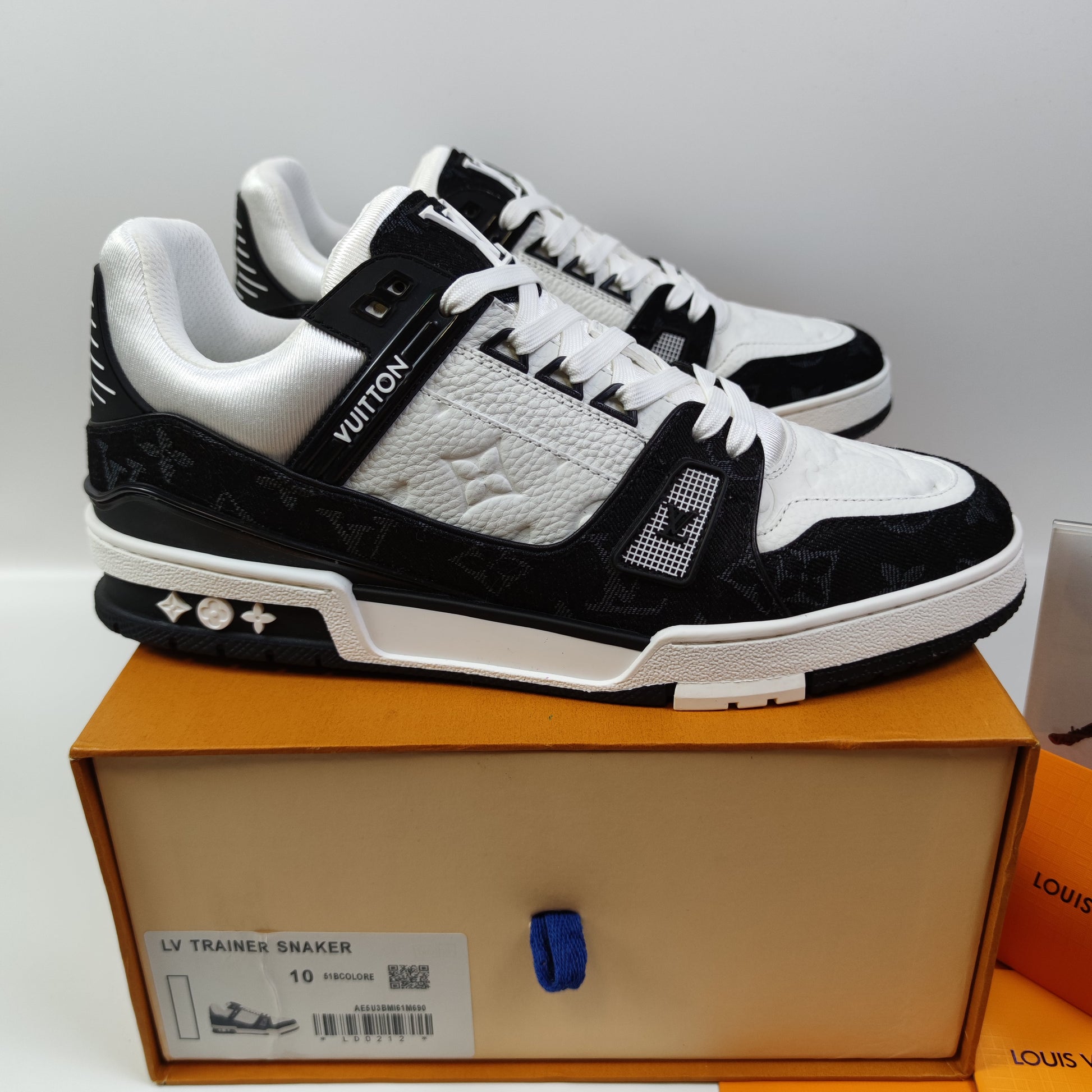 Louis Vuitton Trainer White Black 1A9JG9 - Nike x Jordan