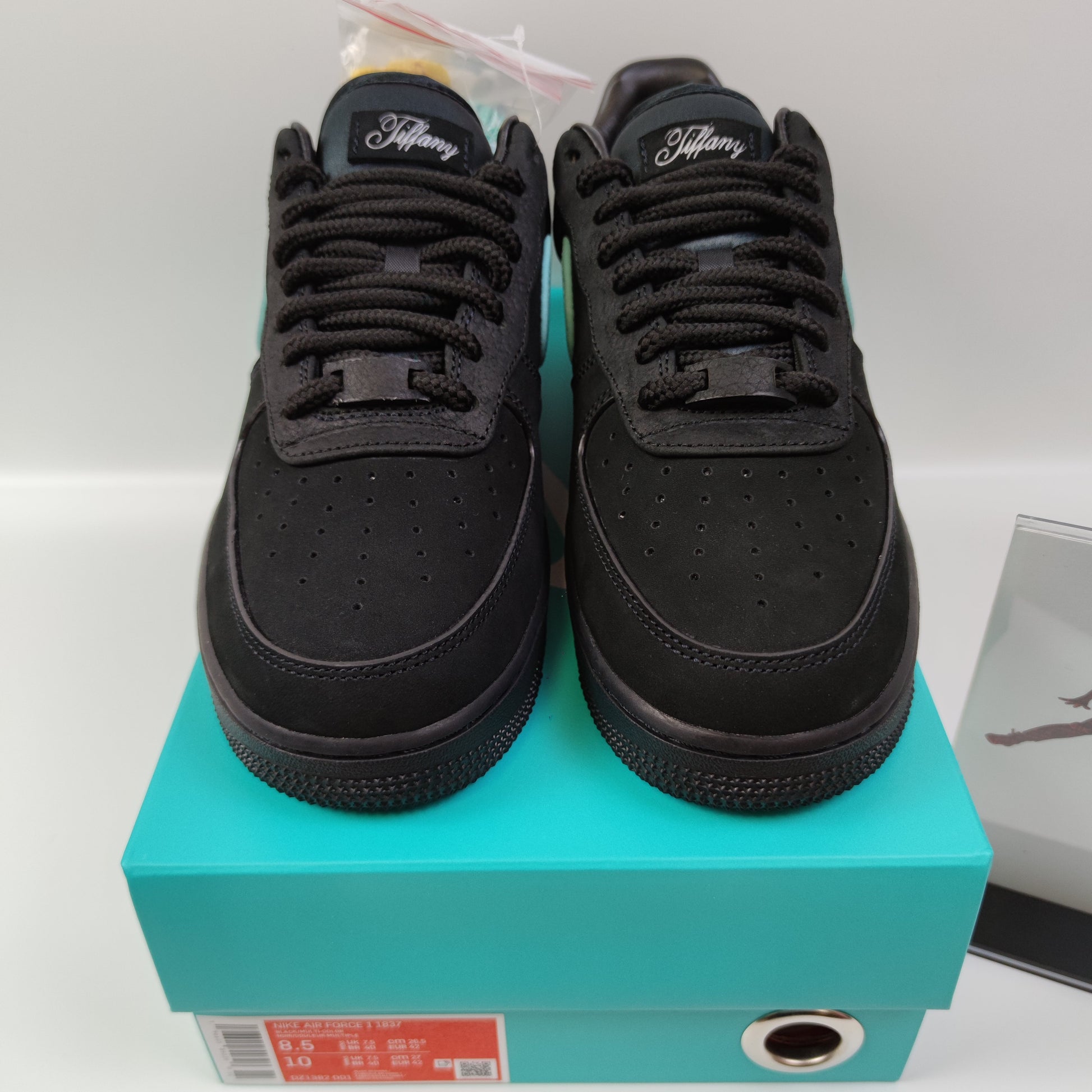 Nike Air Force 1 Low x TIFFANY & CO. 1837 DZ1382-001 - Nike x Jordan