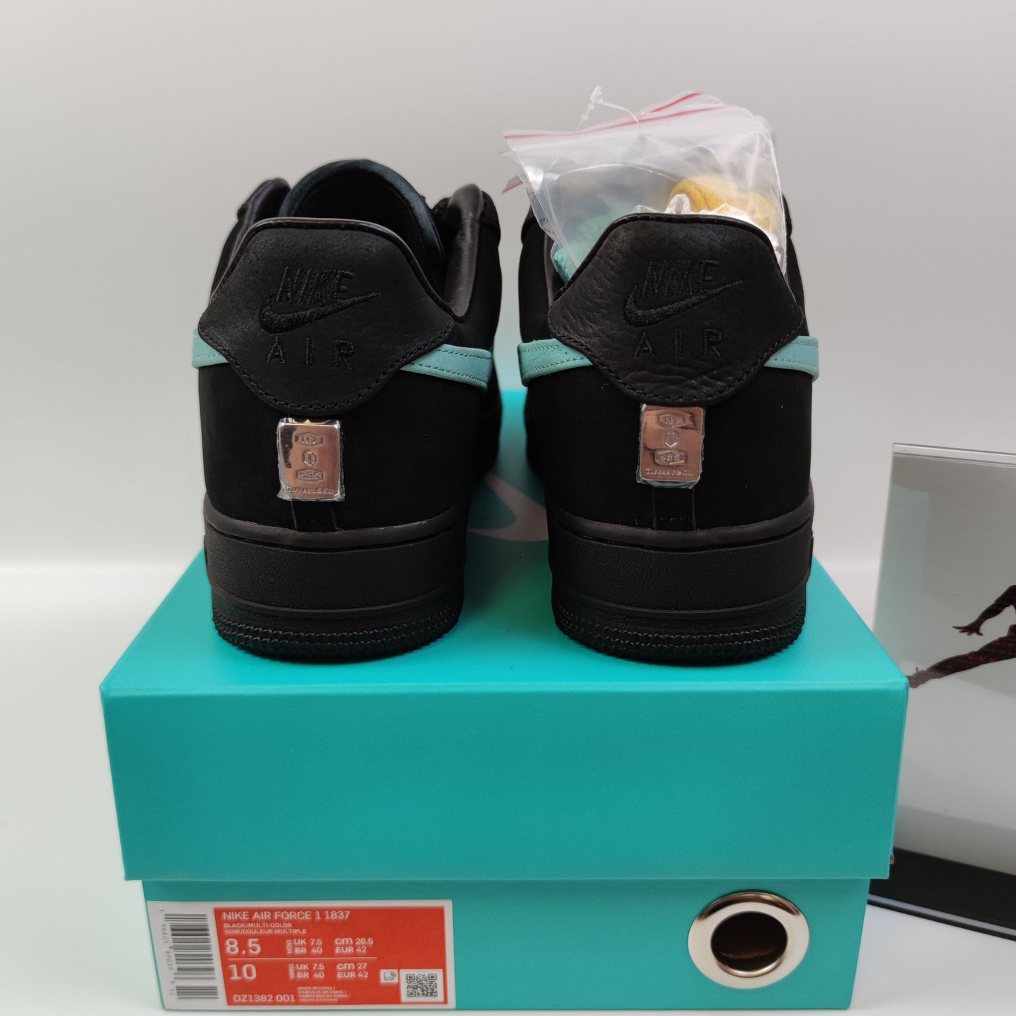 Nike Air Force 1 Low x TIFFANY & CO. 1837 DZ1382-001 - Nike x Jordan